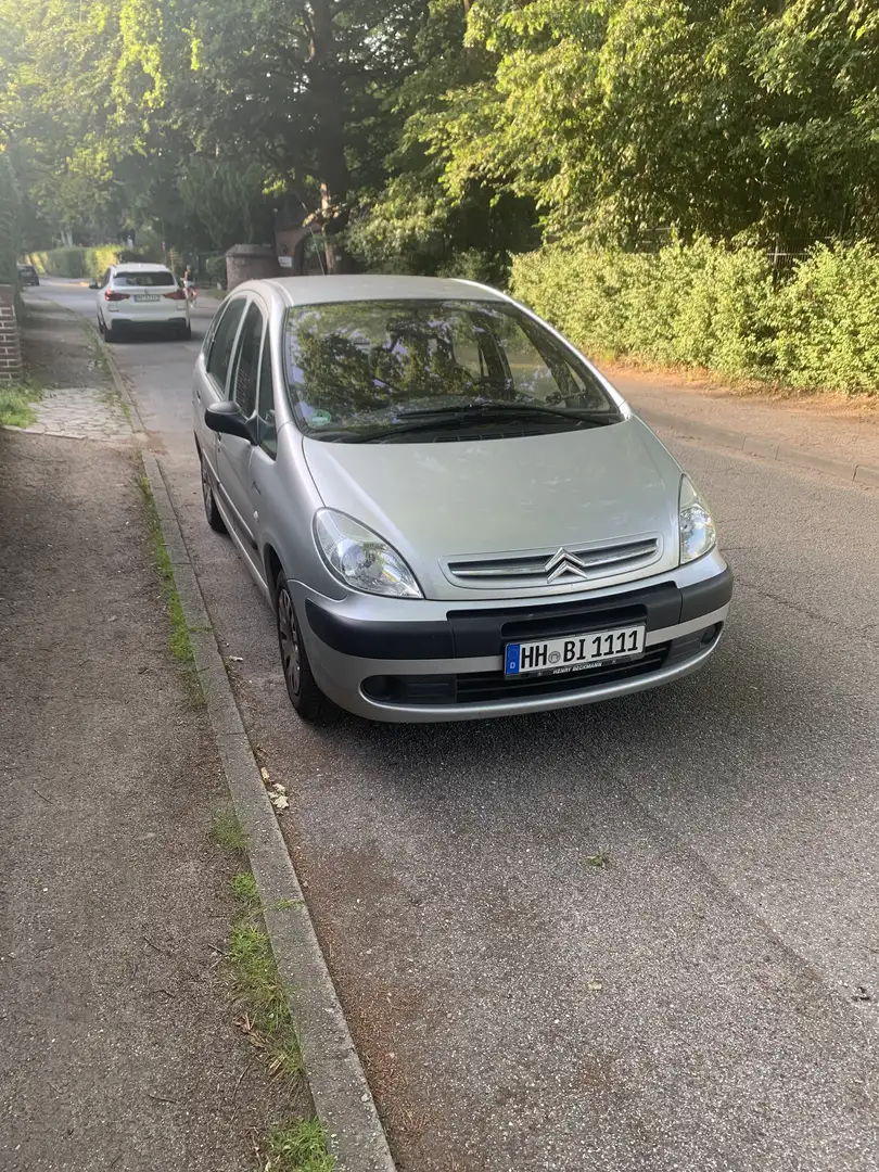 Citroen C4 Picasso Comfort Silber - 1