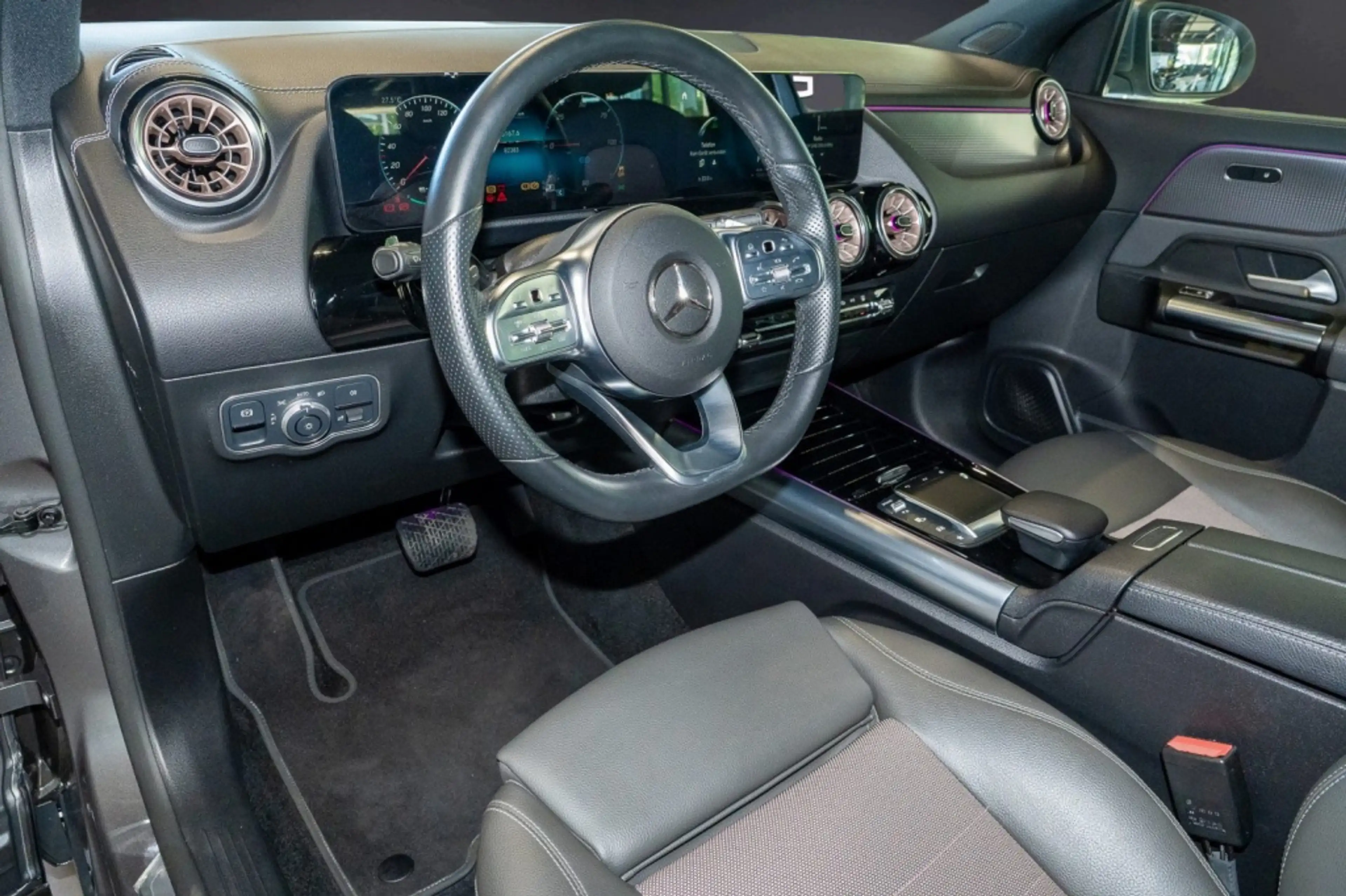 Mercedes-Benz EQA 250 + * — photo 6