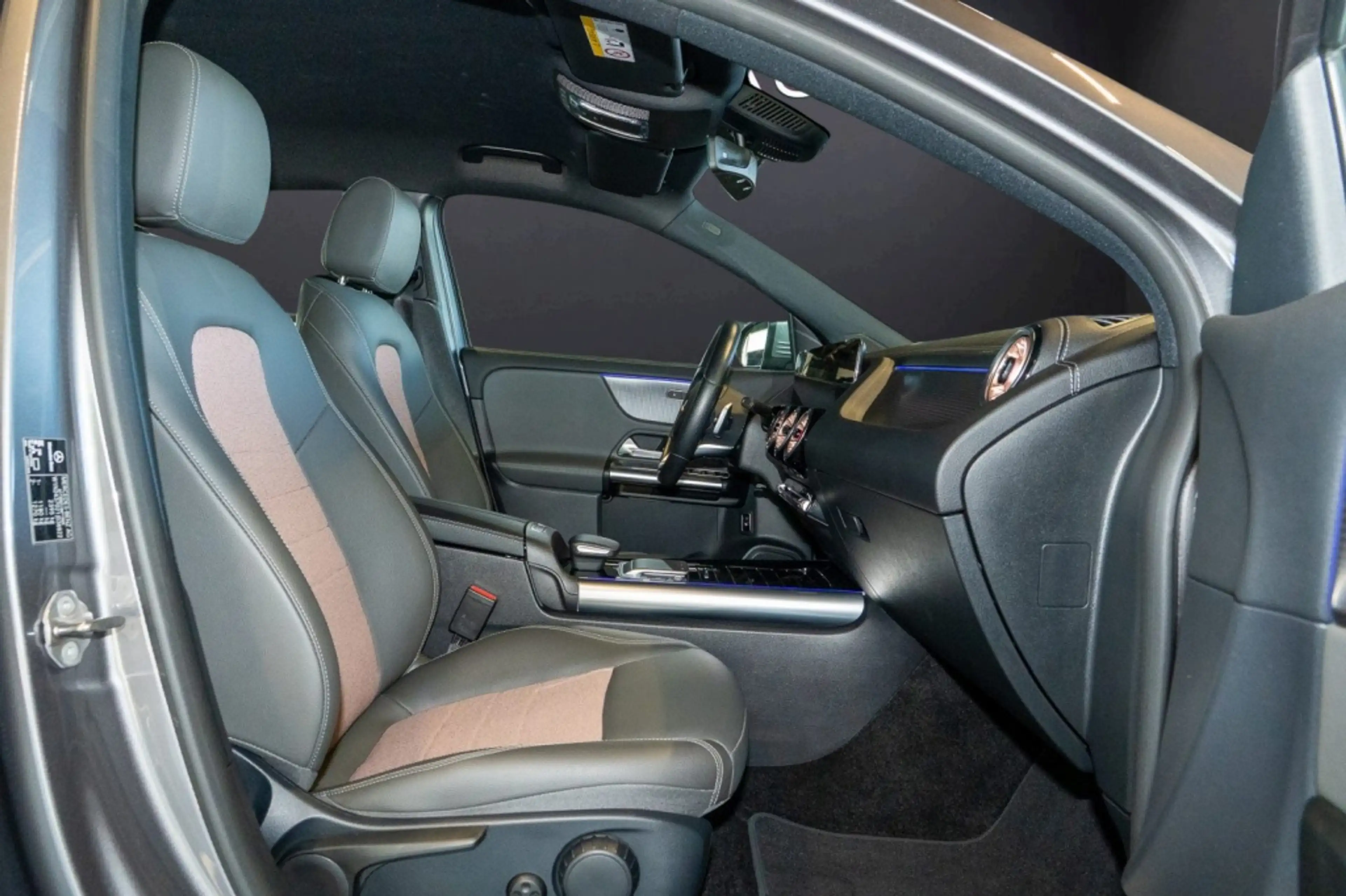 Mercedes-Benz EQA 250 + * — photo 8