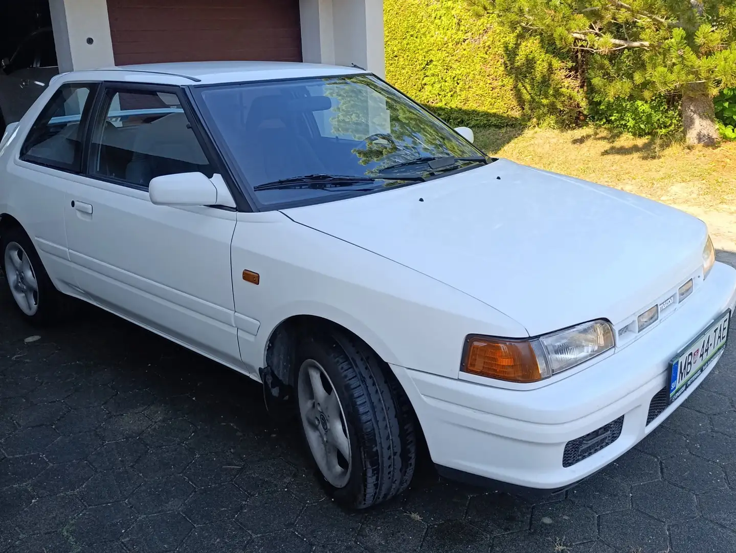 Mazda 323 1,8 GTX Turbo 4x4 Blanco - 1