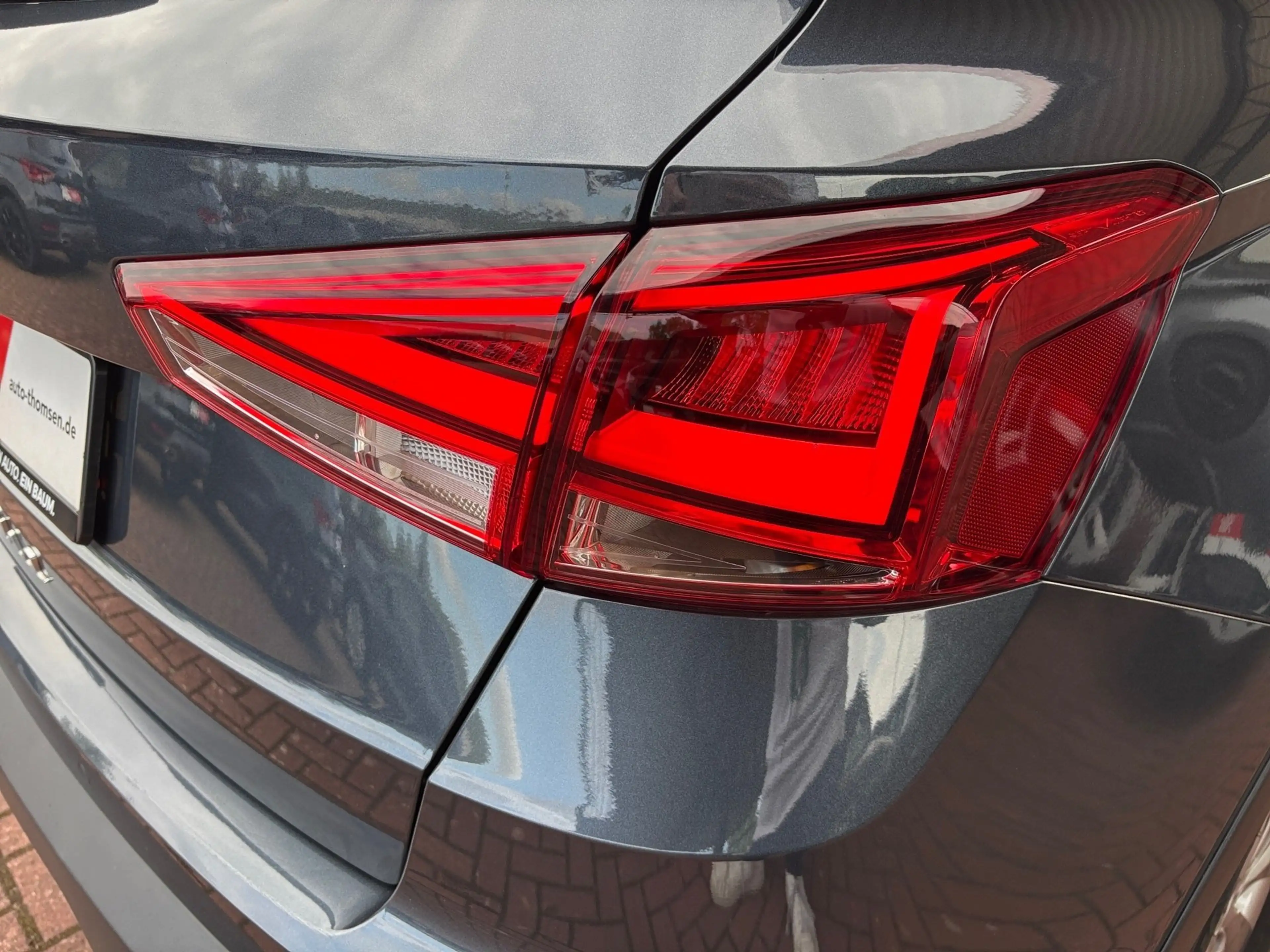 SEAT Arona 1.0 TSI DSG Road Edition ACC+AHK+LED+Navi+ — photo 8