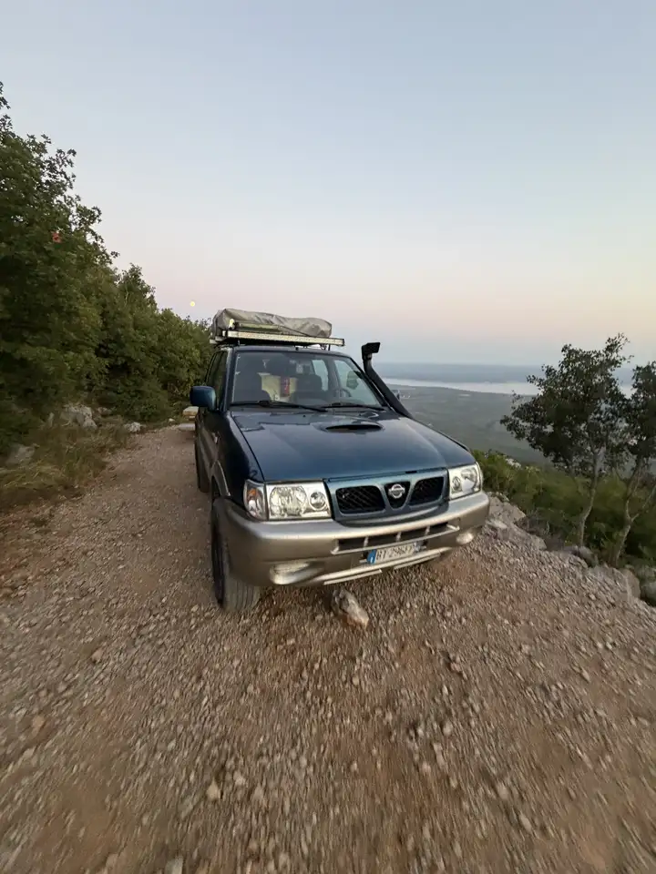 Nissan Terrano 3p 2.7 tdi Sport Safari c/AC, foto 2