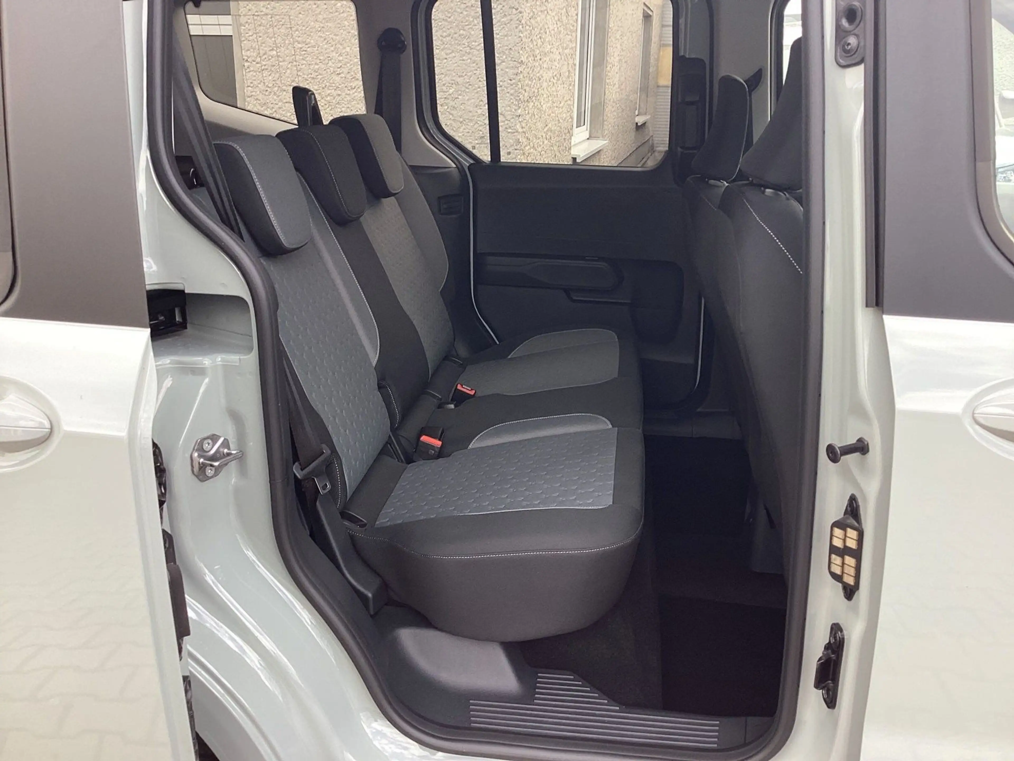 Ford Tourneo Courier Titanium*Kamera* — photo 13