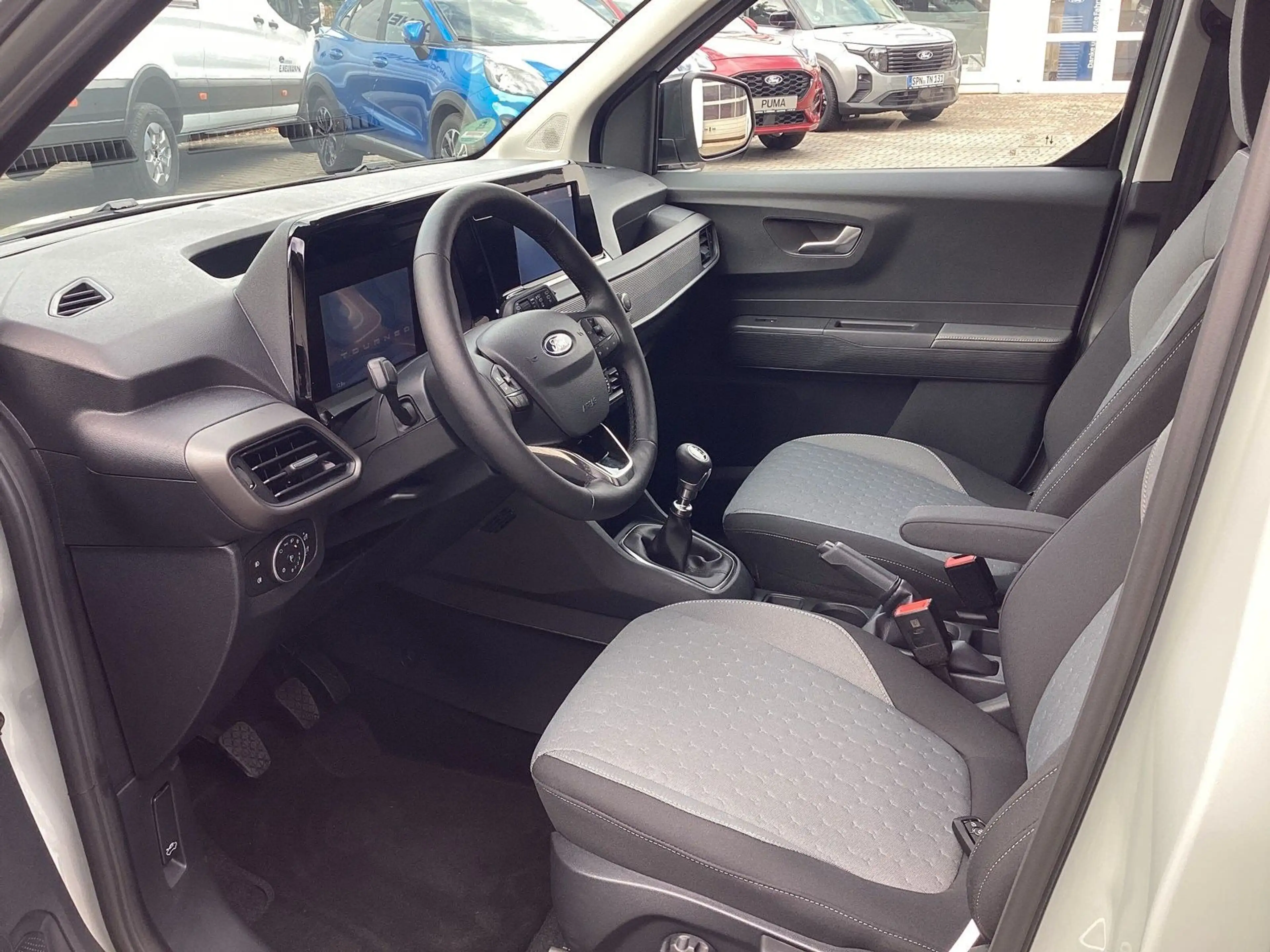 Ford Tourneo Courier Titanium*Kamera* — photo 7