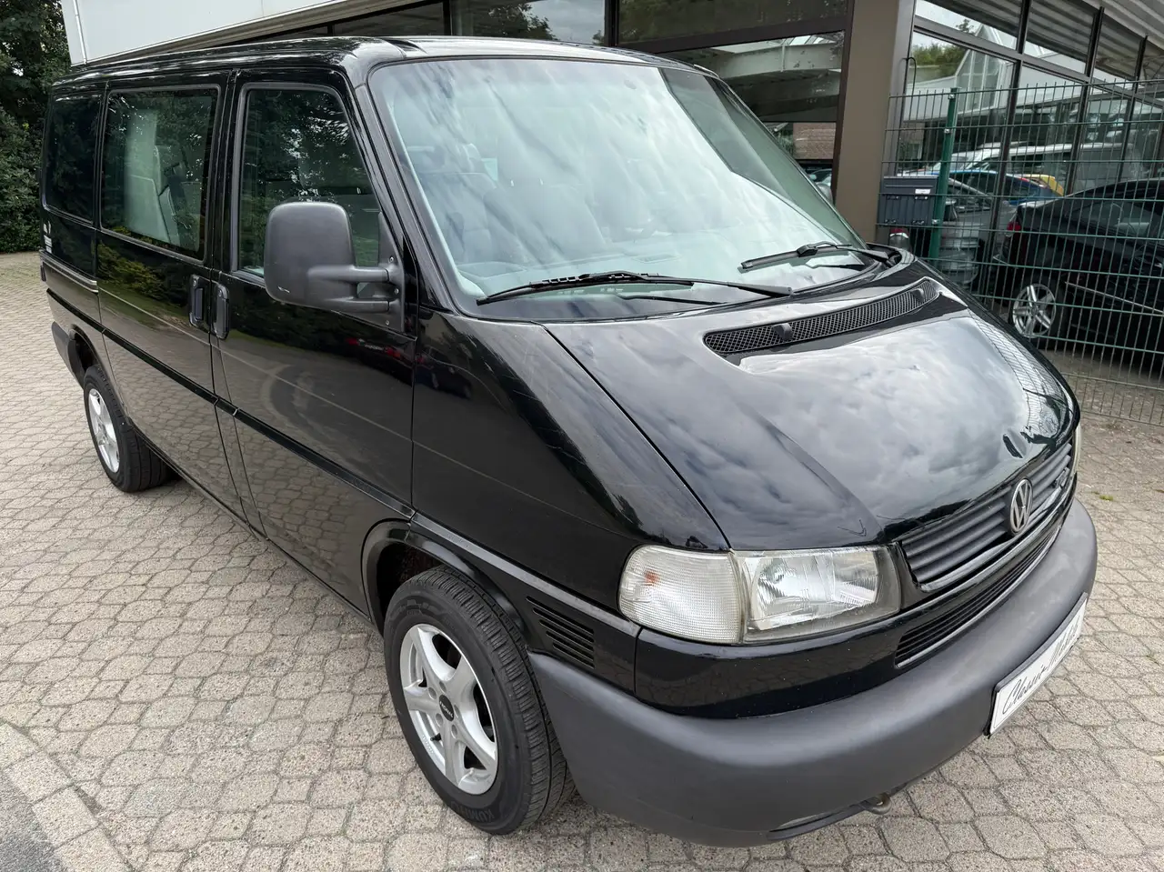Volkswagen T4 2.5 TDI Halbkasten Mixto *HU neu*5 Sitze*LKW-Zulassung*AHK*eFH*, foto 1
