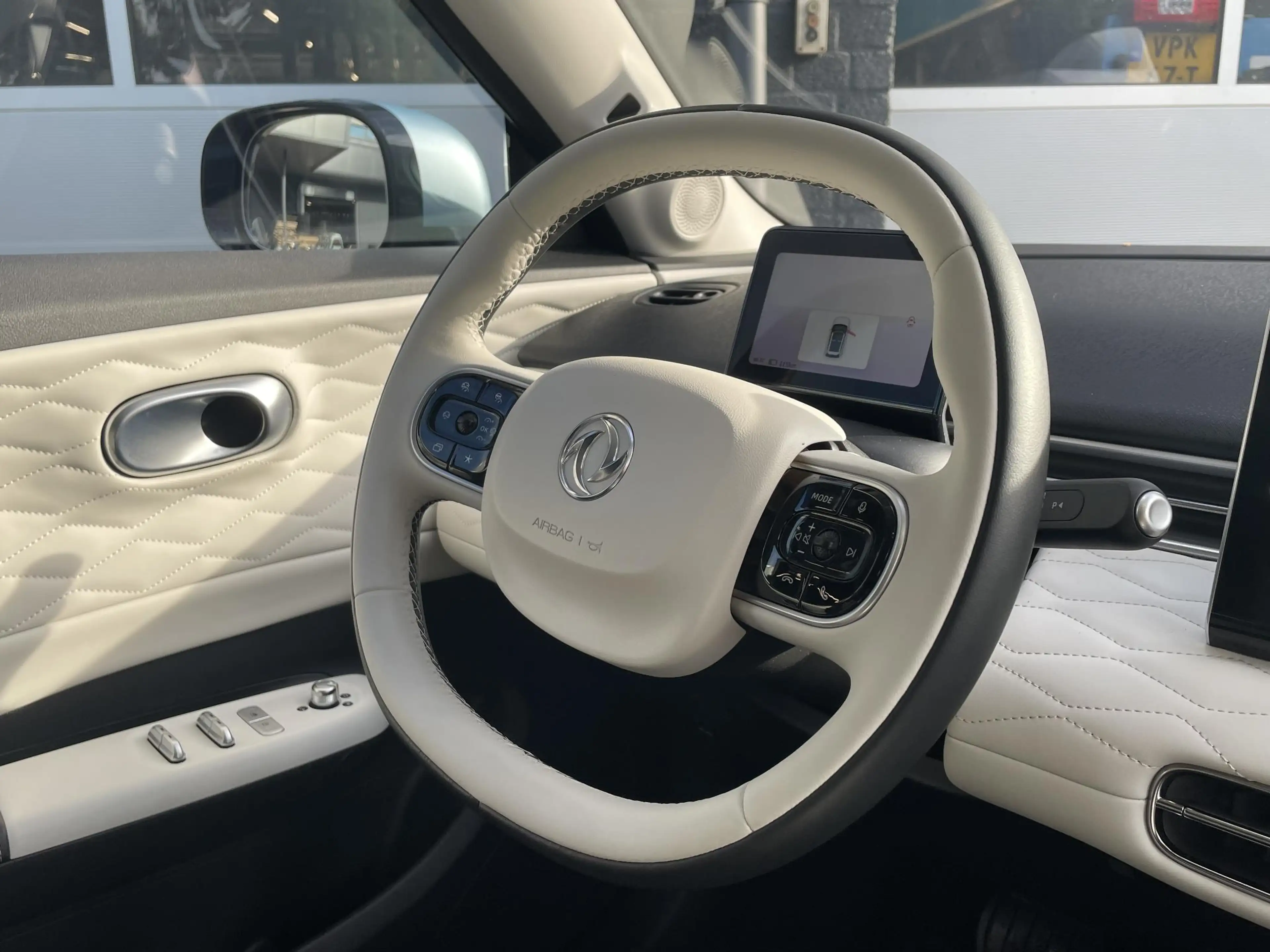 Dongfeng Box Launch Edition 42 kWh Led-koplampen | Adaptieve cr — photo 5