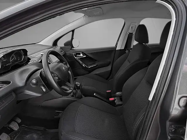 Peugeot 208 view 7