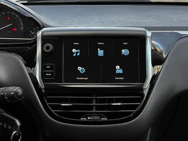 Peugeot 208 view 16
