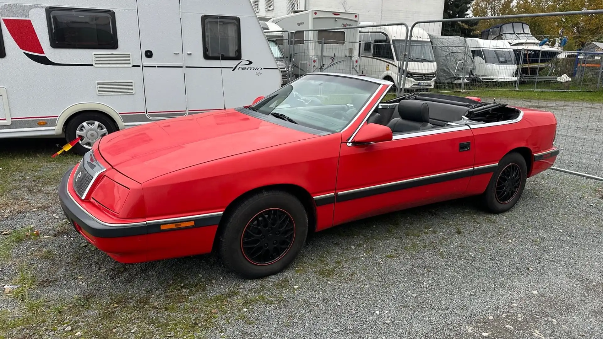 Chrysler Le Baron Roşu - 1