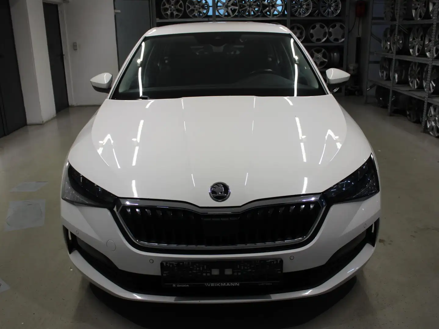 Skoda Scala Ambition *NAVI*ERDGAS*TEMPO*KLIMA*PDC* Weiß - 2