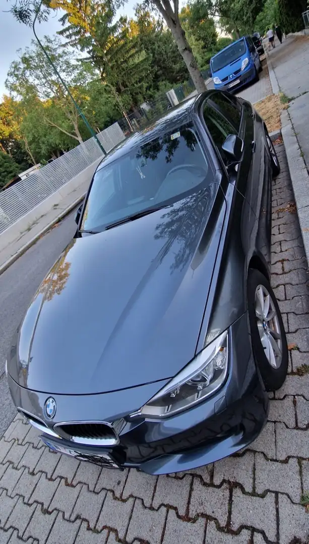 BMW 116 BMW 3 das Auto hat gute Ausstattung - 1