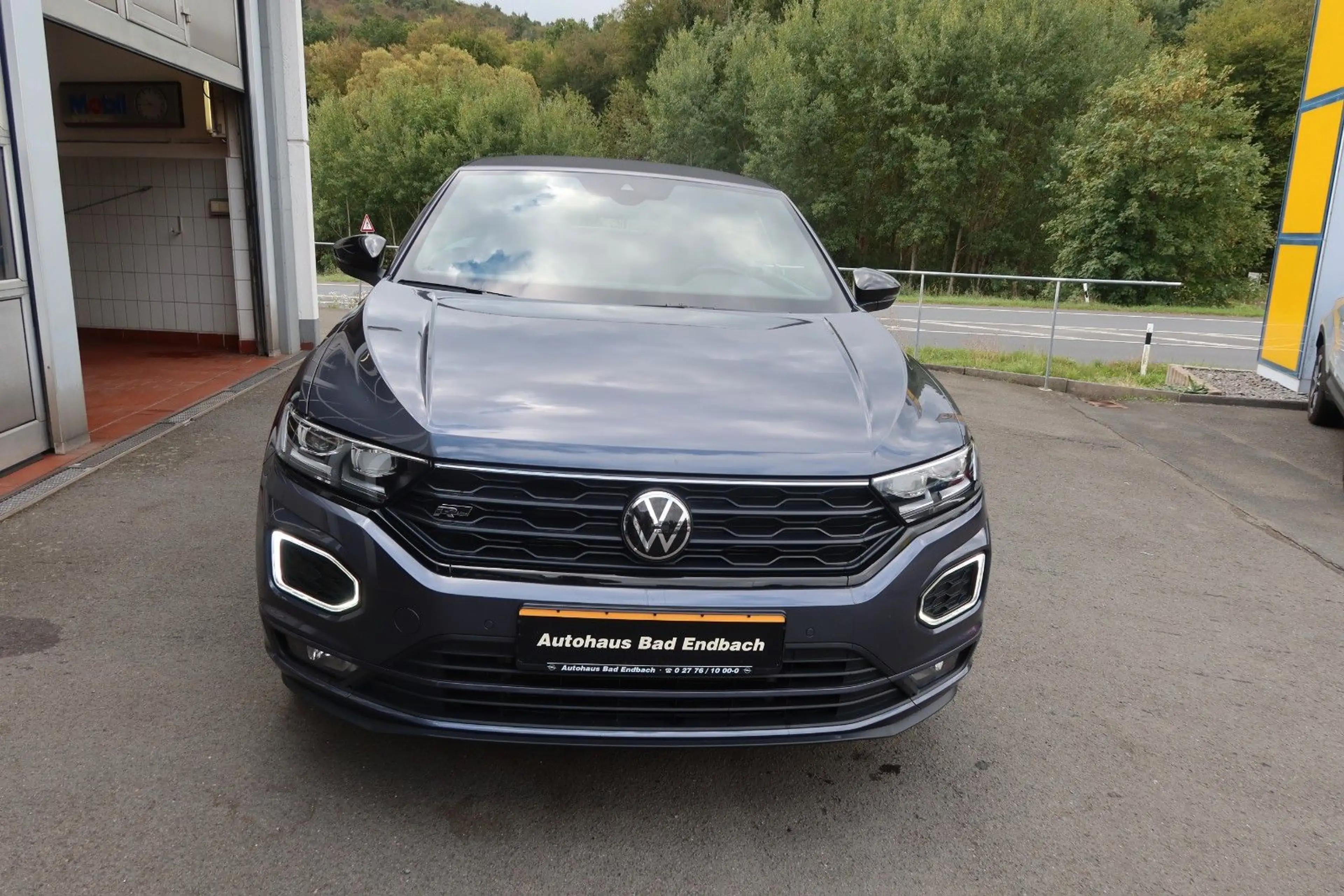 Volkswagen T-Roc — photo 2