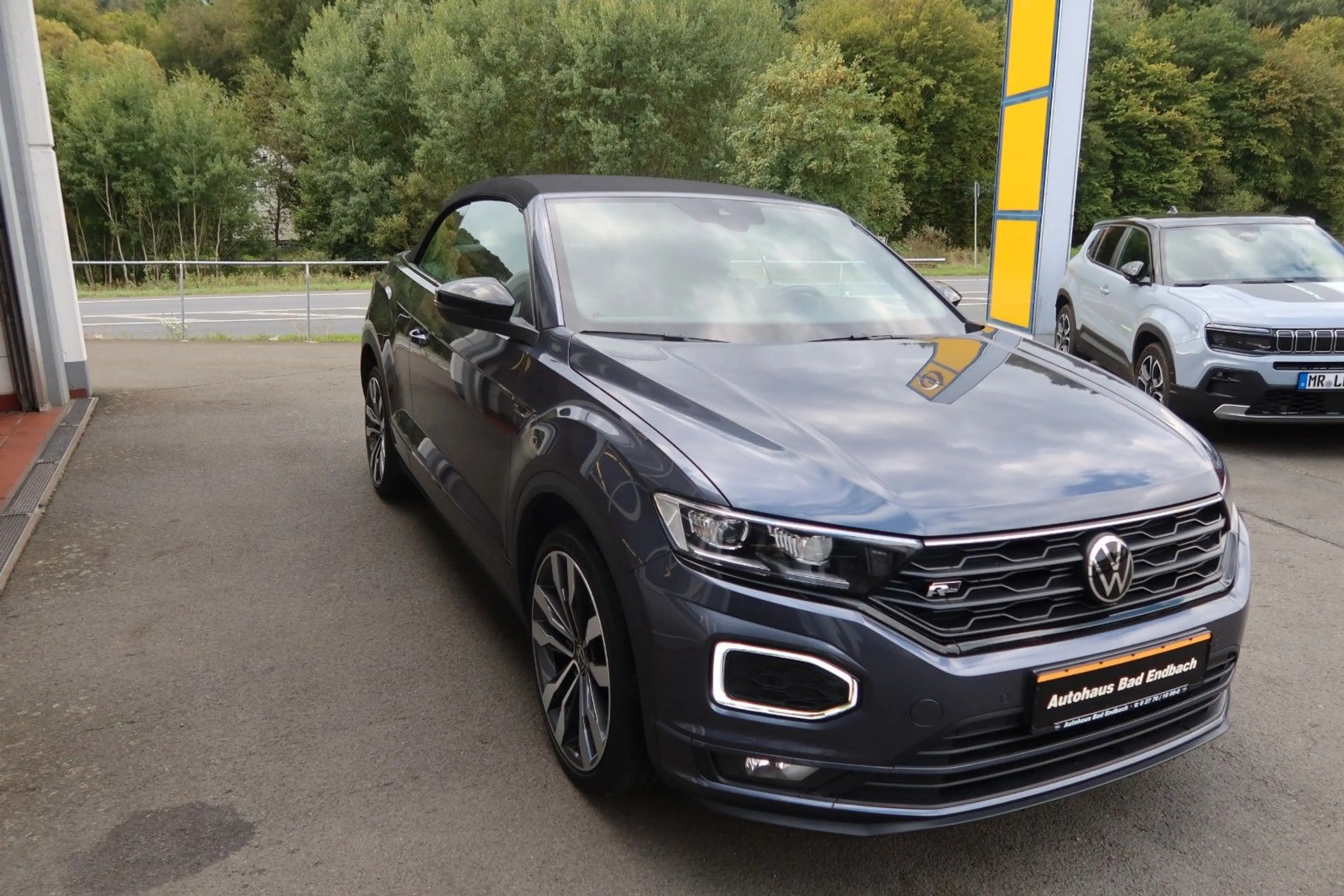 Volkswagen T-Roc — photo 3