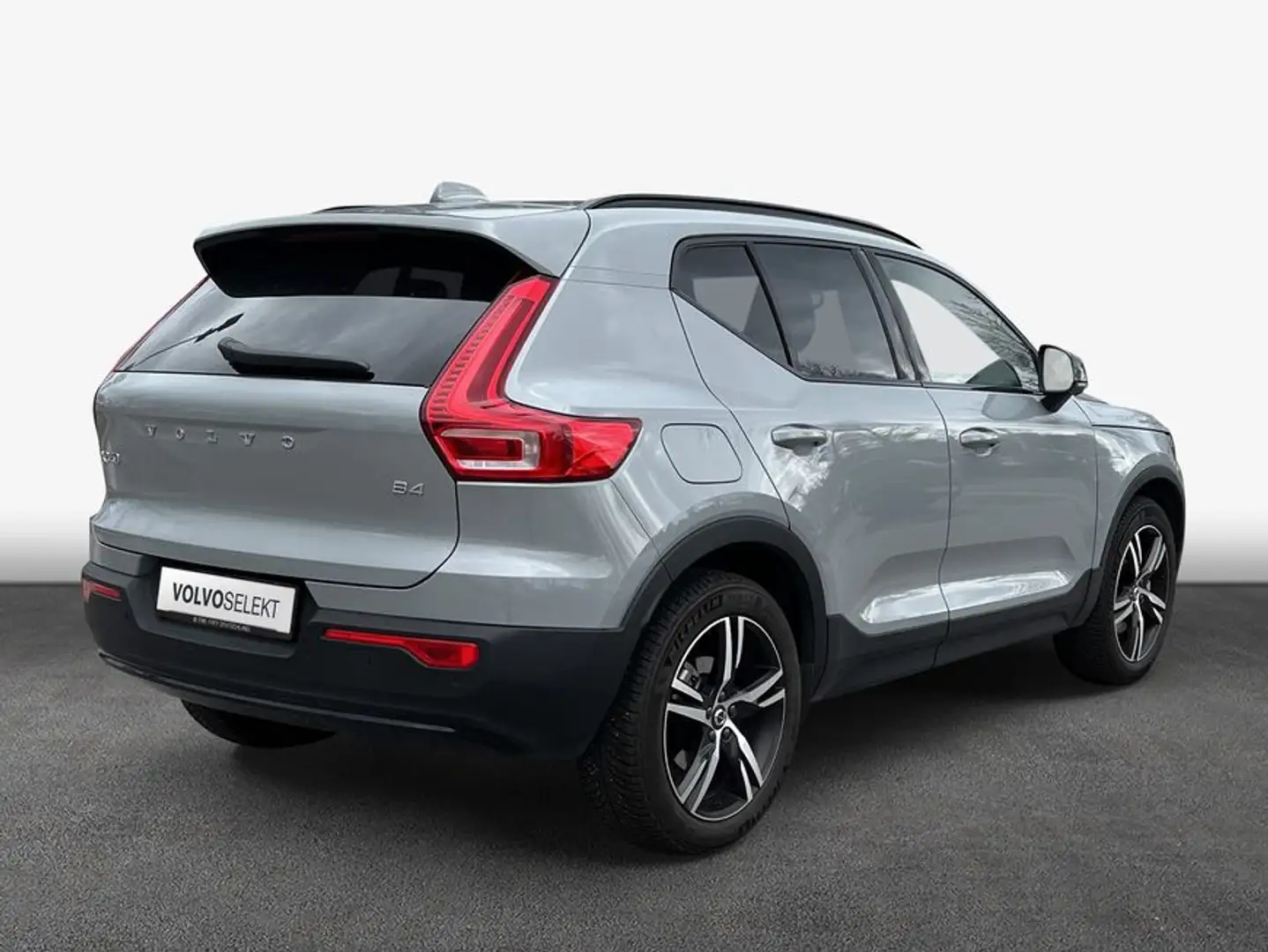 Volvo XC40 XC40 B4 B DKG Plus Dark Grijs - 2