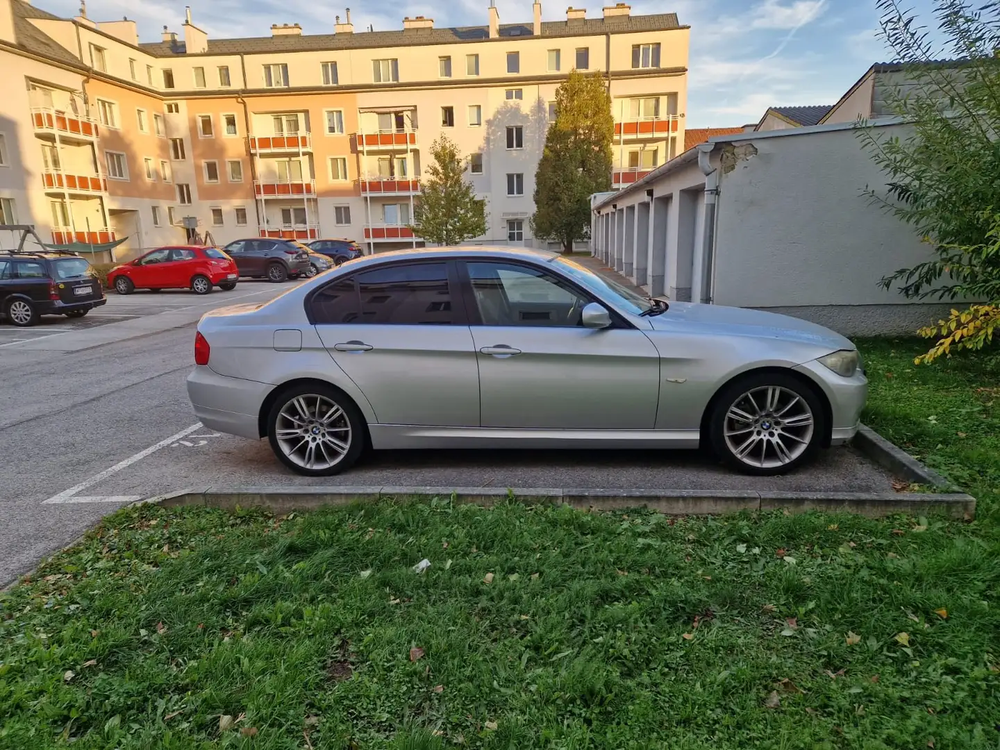 BMW 318 318i - 2