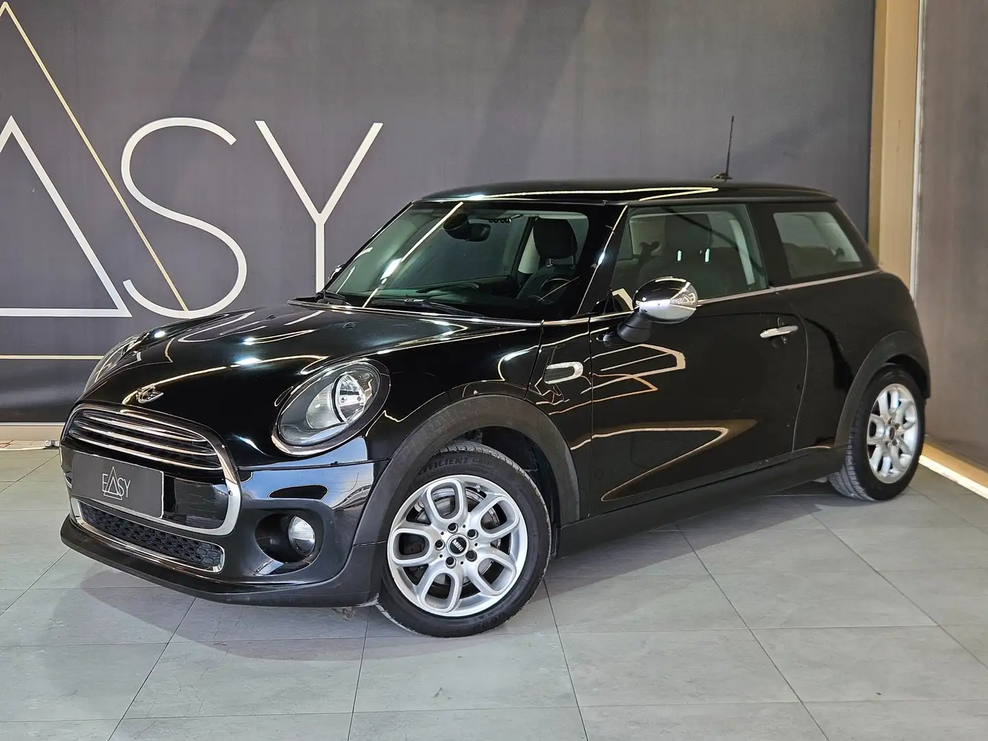 MINI Cooper D 1.5 3p auto Nero - 1