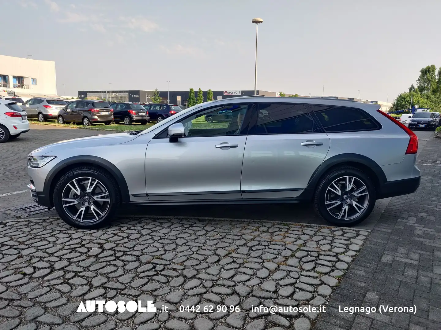 Volvo V90 Cross Country D5 Pro AWD Automatica Argent - 2