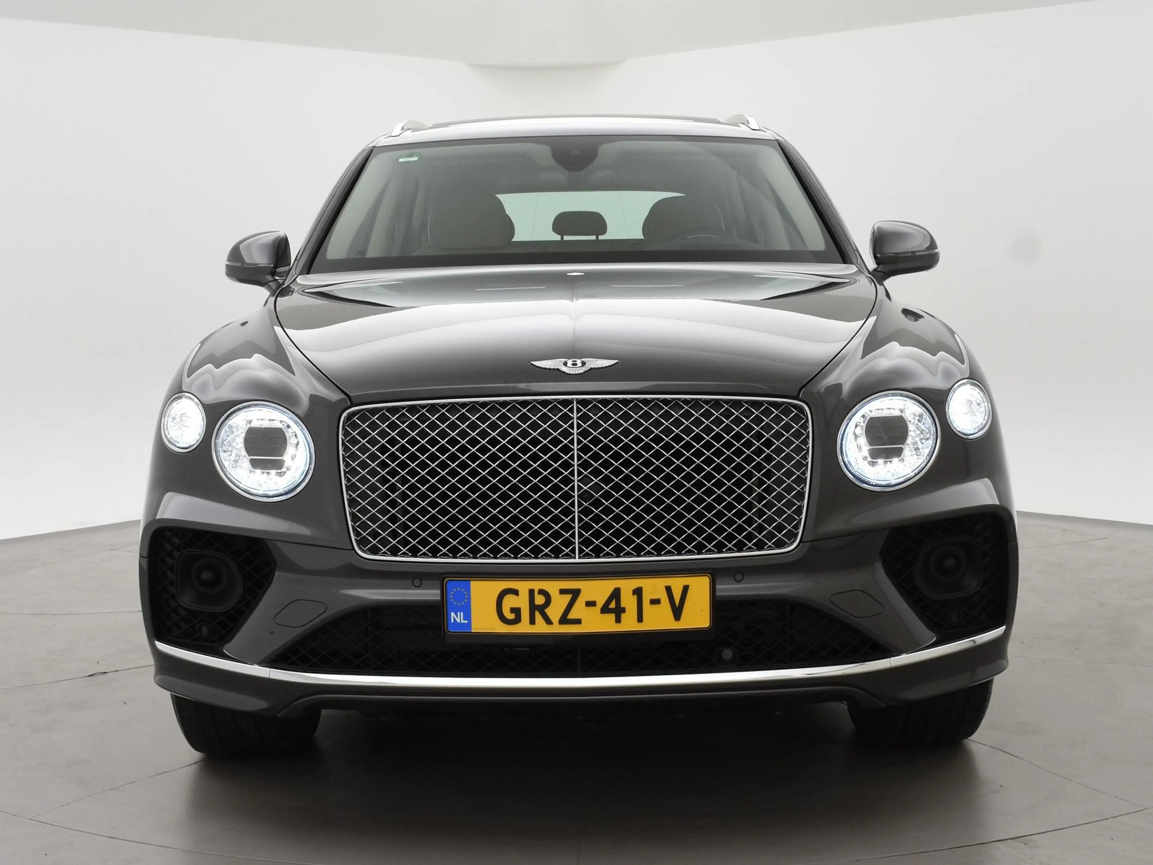 Bentley Bentayga 4.0 V8 550 PK 1e EIGENAAR *30.095 KM* + TOURING PA — photo 8