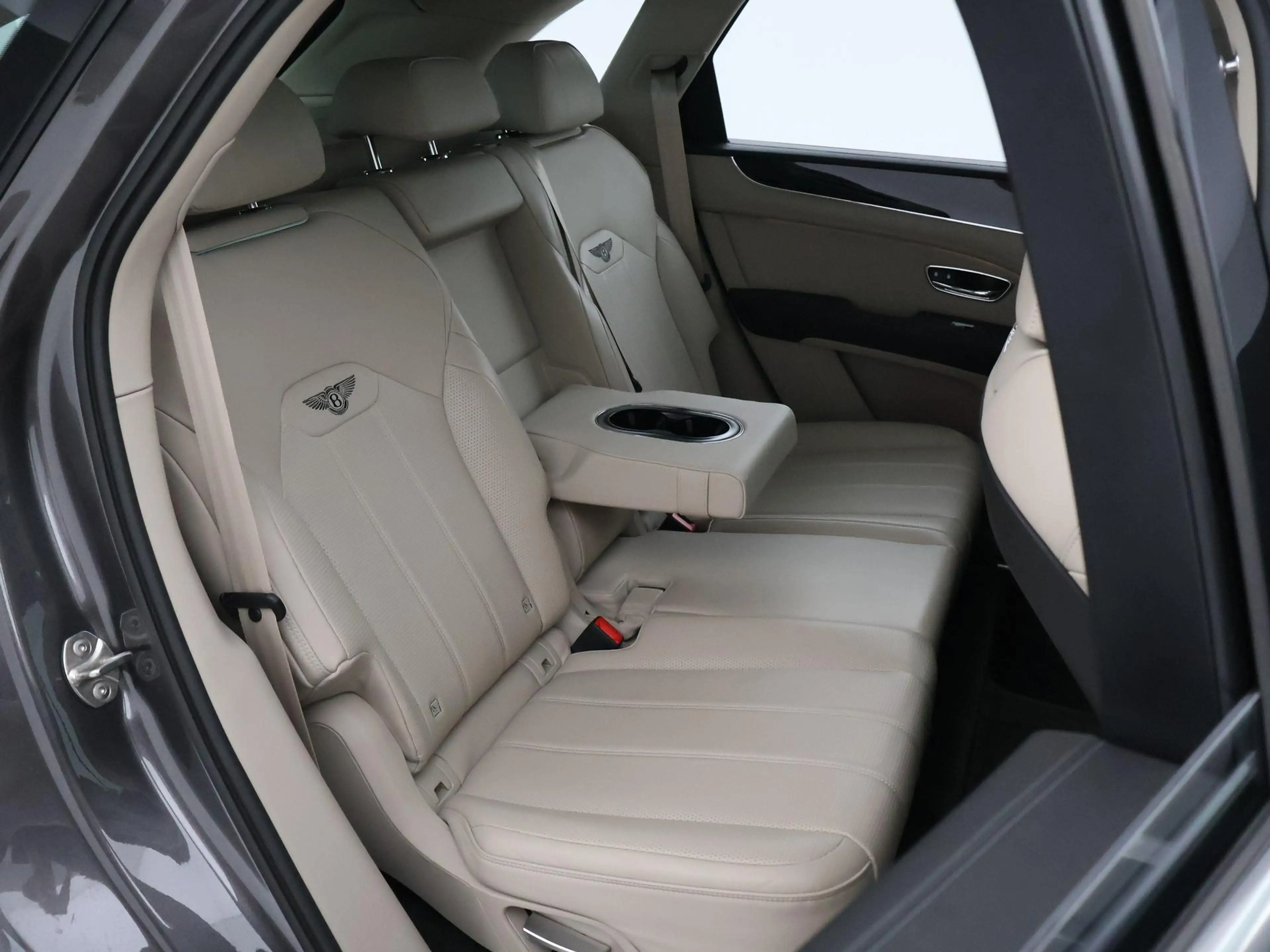 Bentley Bentayga 4.0 V8 550 PK 1e EIGENAAR *30.095 KM* + TOURING PA — photo 15