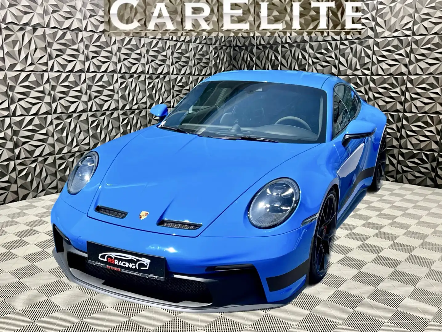 Porsche 992 GT3 911 Clubsport Approved Lift Carbon Matrix LED Bleu - 1