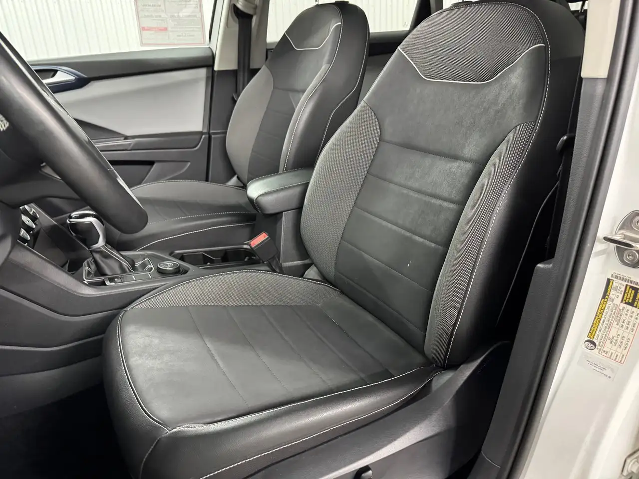Volkswagen Taos снимка Volkswagen Taos