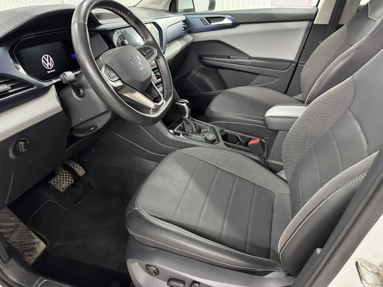 Volkswagen Taos снимка Volkswagen Taos