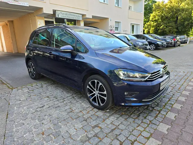 2016 Volkswagen Golf Sportsvan in Blue for sale