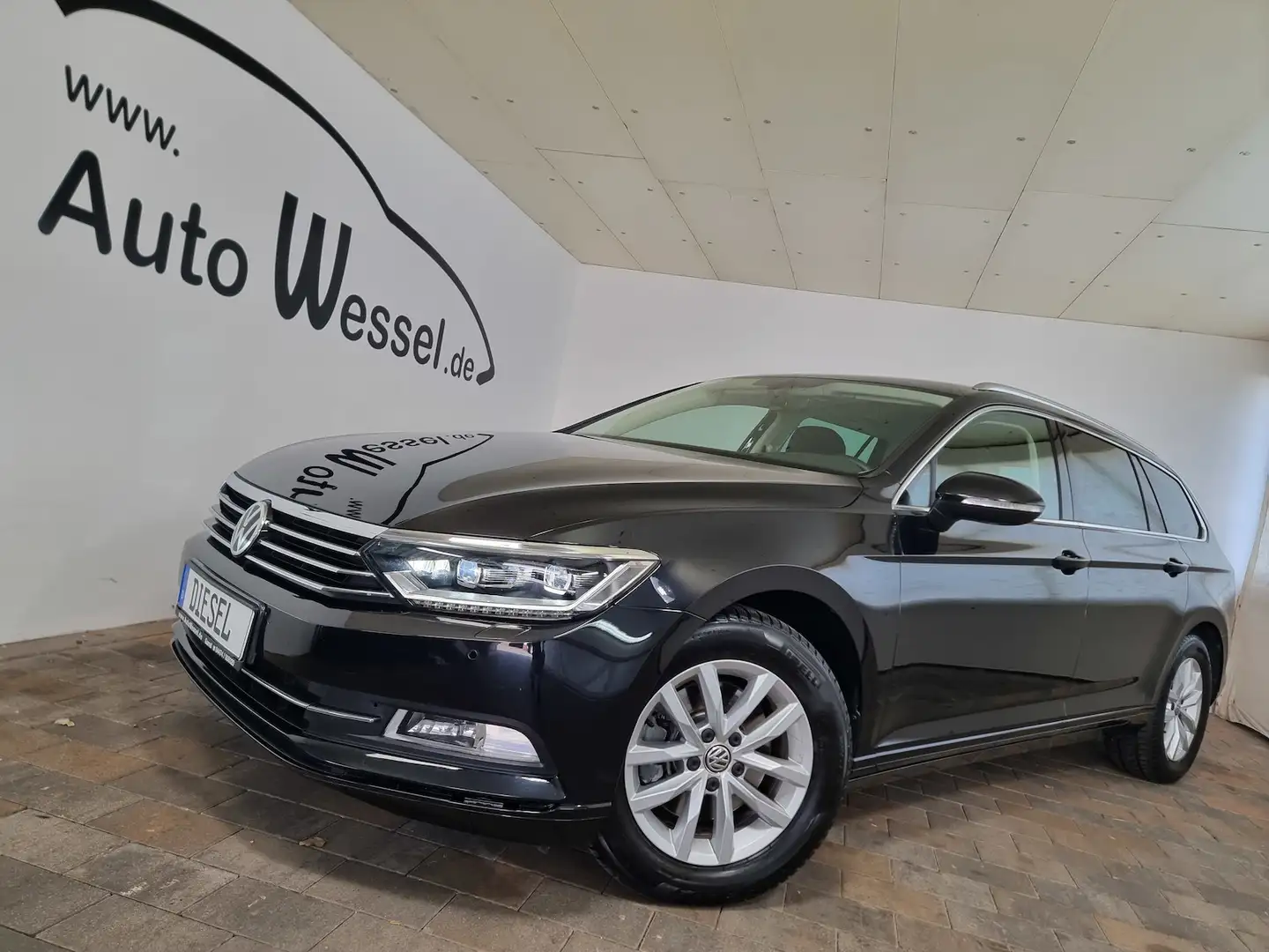 Volkswagen Passat Variant Comfortline BMT DSG LED Navi AHK Noir - 1