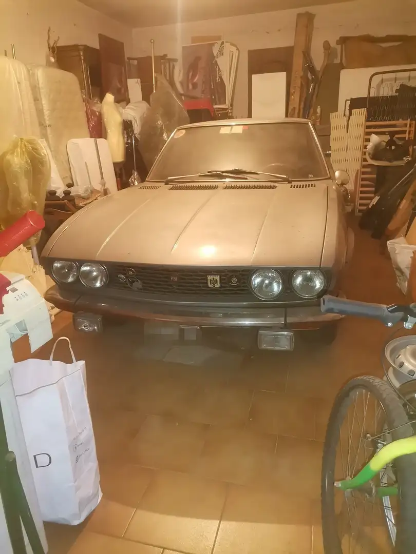 Fiat Dino Dino 2000 Coupé Srebrny - 1