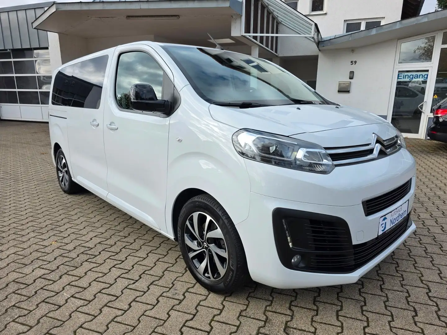Citroen Spacetourer 2.0 HDI 8-Sitzer/ Automatik/Navi/EU6 Alb - 2