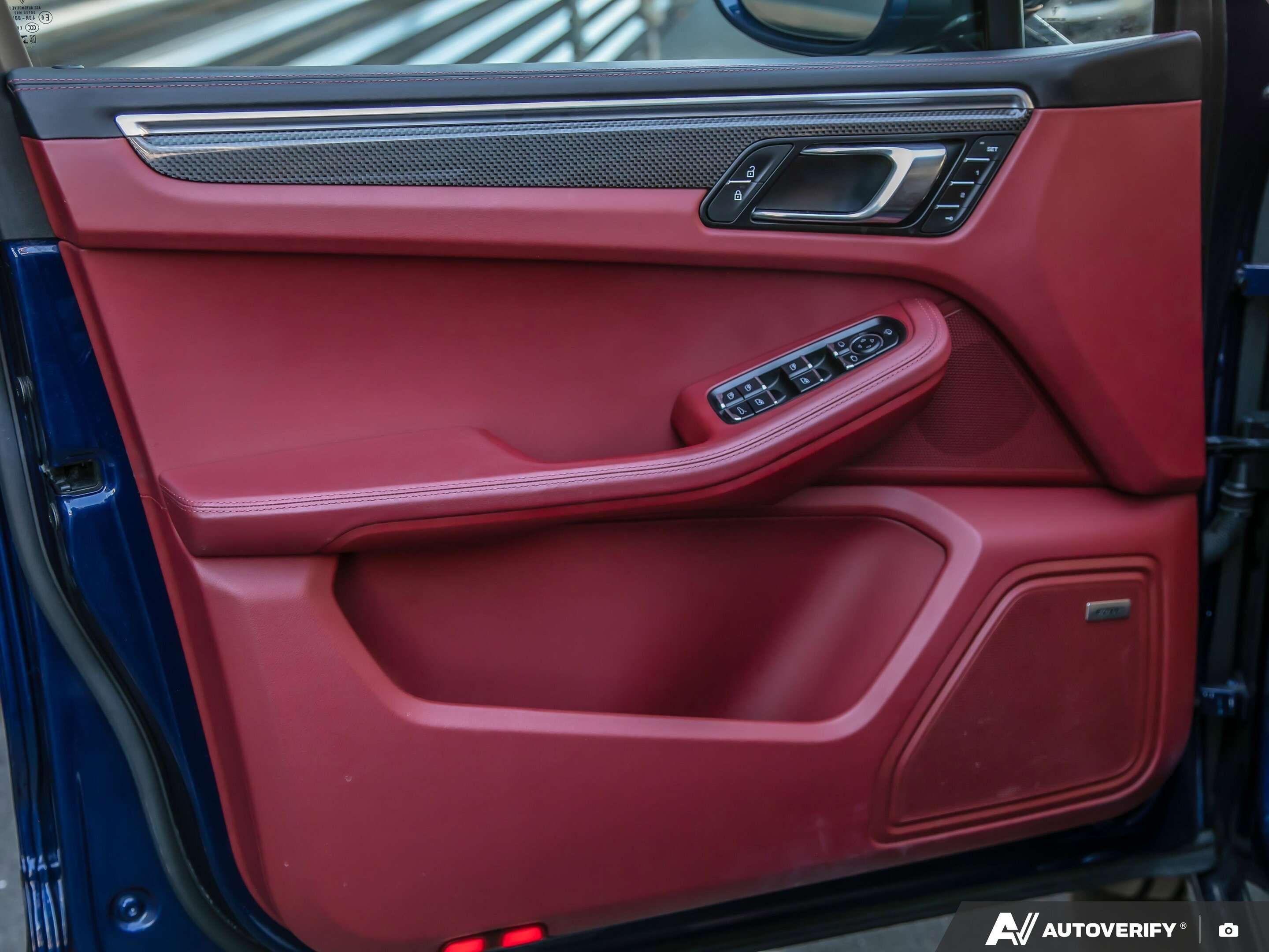 2023 Porsche Macan GTS thumb 36