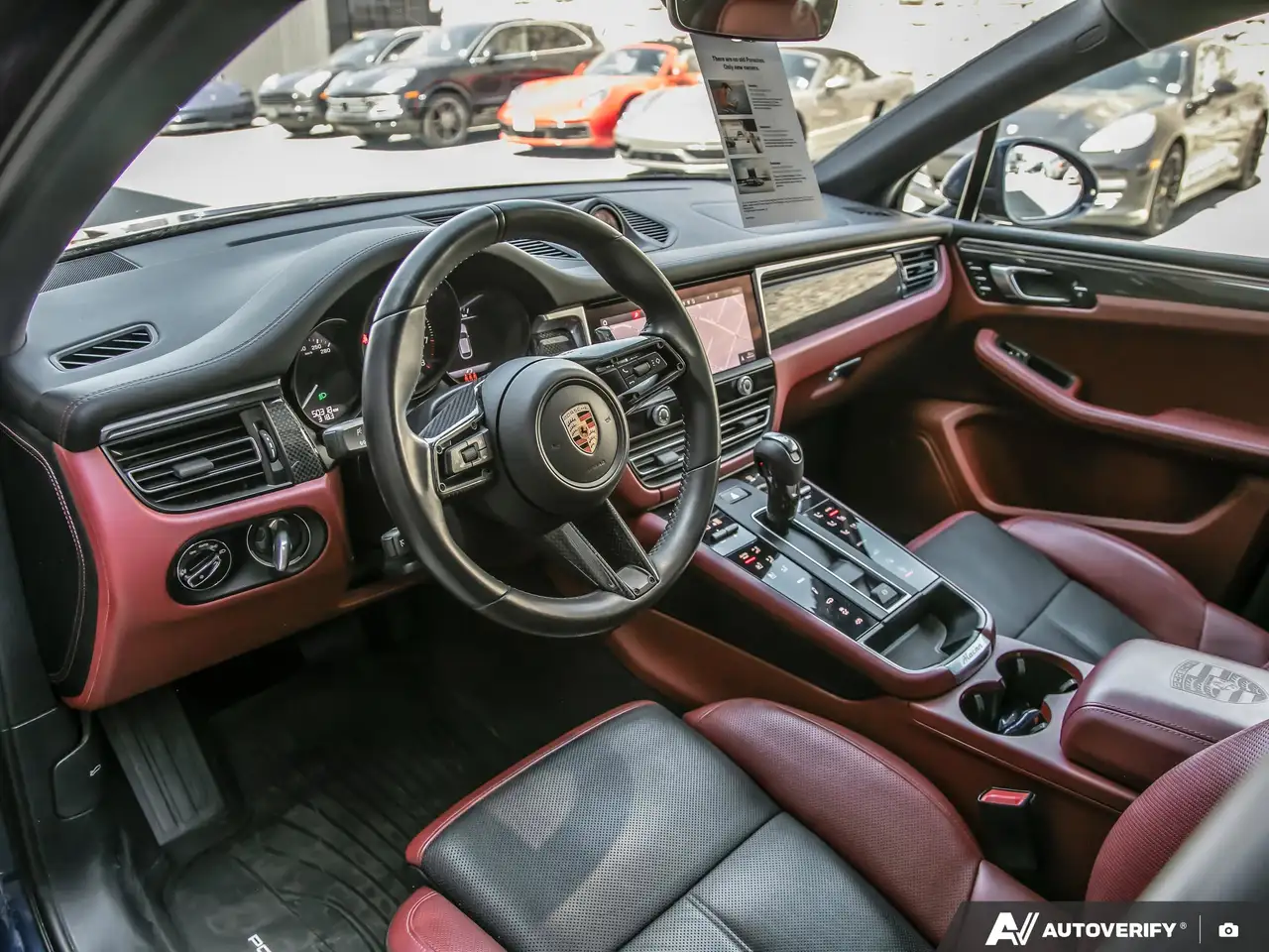 Porsche Macan снимка Porsche Macan