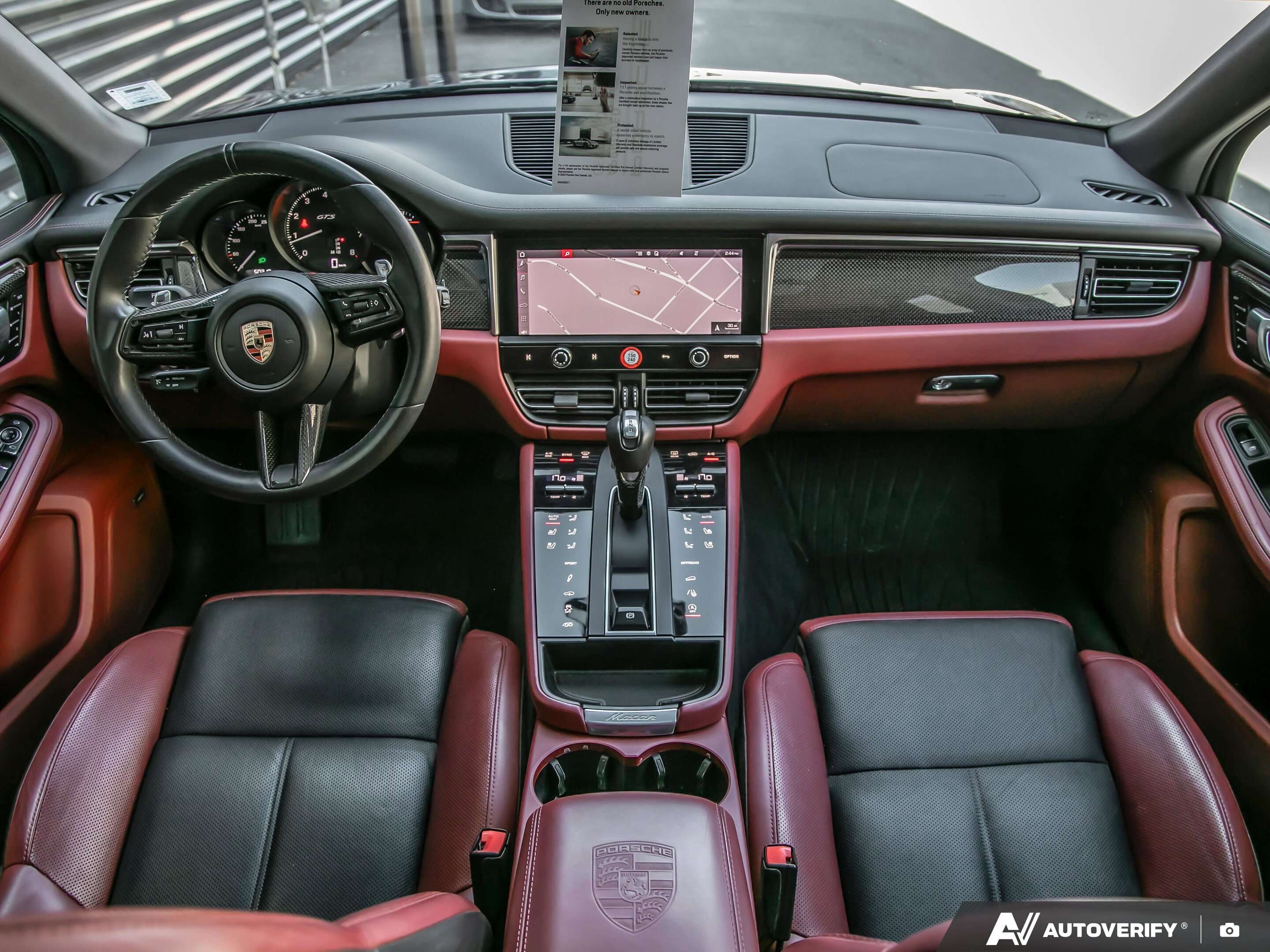 2023 Porsche Macan GTS thumb 28