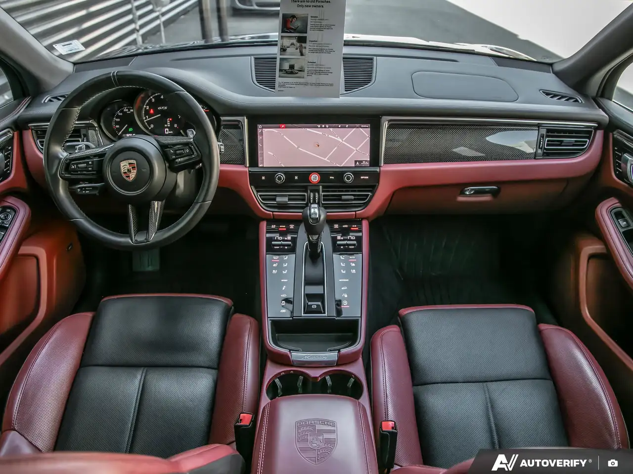 Porsche Macan снимка Porsche Macan