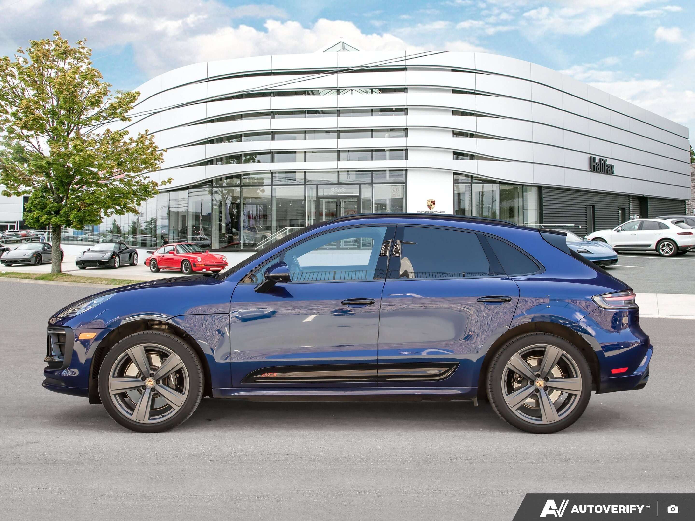 2023 Porsche Macan GTS alt 2