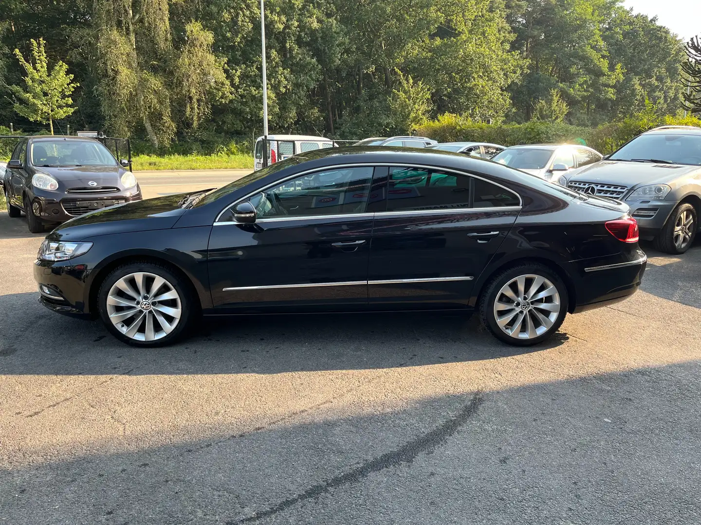 Volkswagen Passat Volkswagen CC 2.0 TDI BlueMotion Tech Zwart - 2