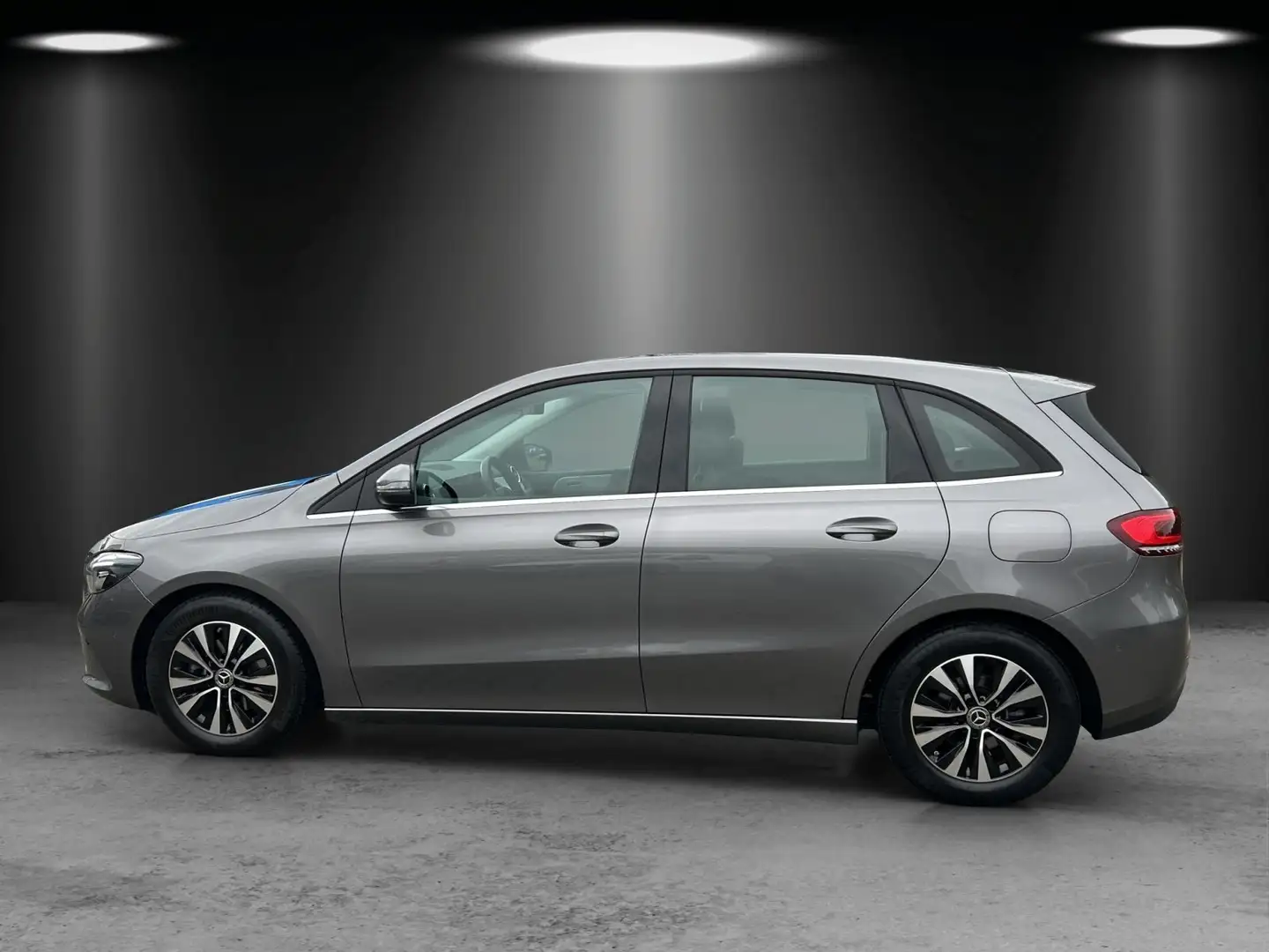 Mercedes-Benz B 180 Style AHK AdvancedMBUX Business LED Kamera Gris - 2