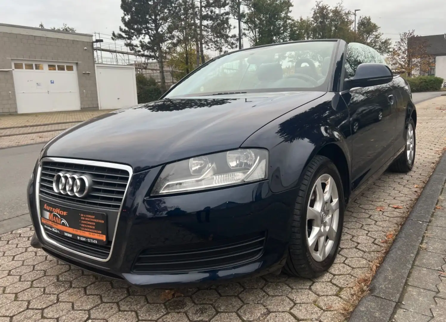 Audi A3 Cabriolet Attraction/Automatik/Leder/TÜV Neu Blau - 1