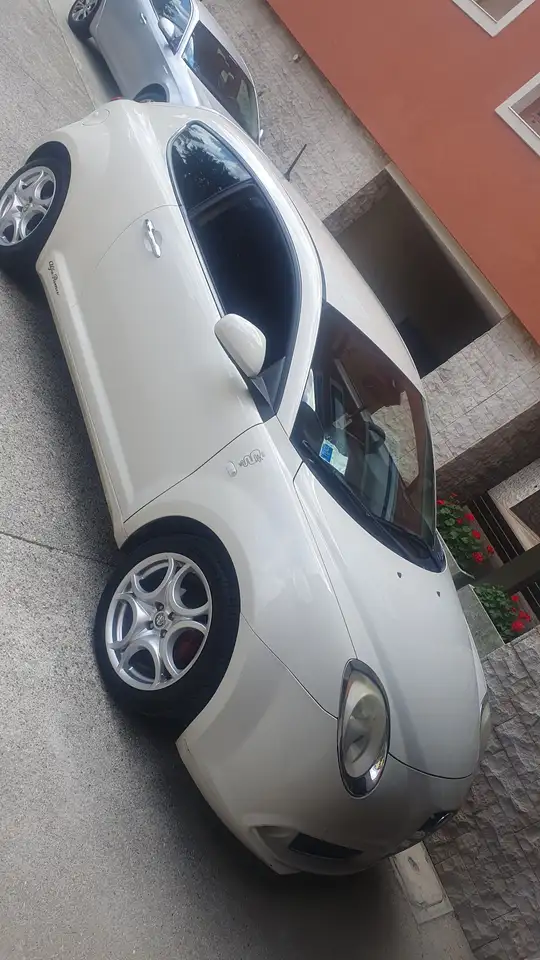 Alfa Romeo MiTo