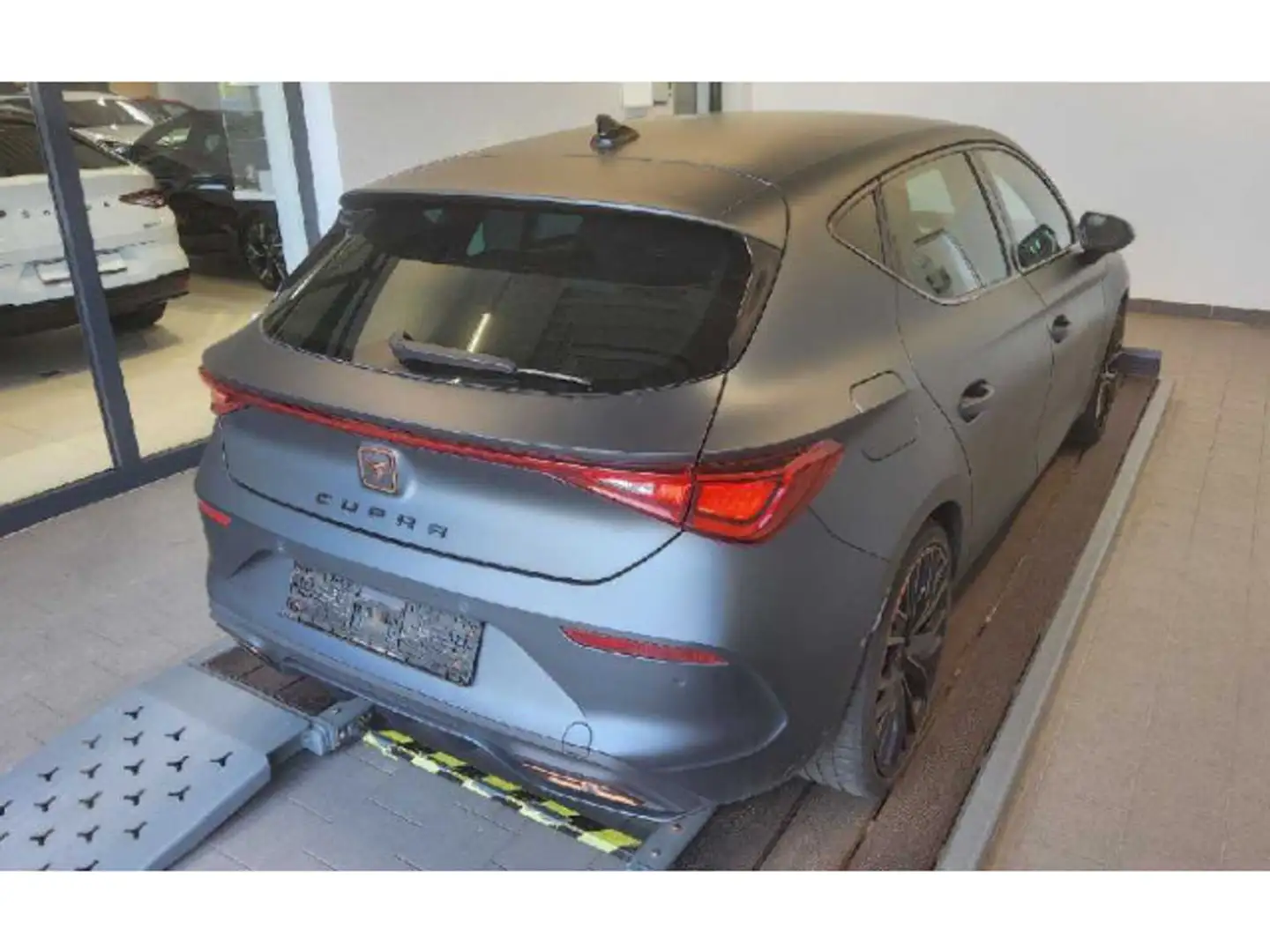 CUPRA Leon VZ 1.4 e-HYBRID LED NAVI RFK FaP XL KESSY Grau - 2