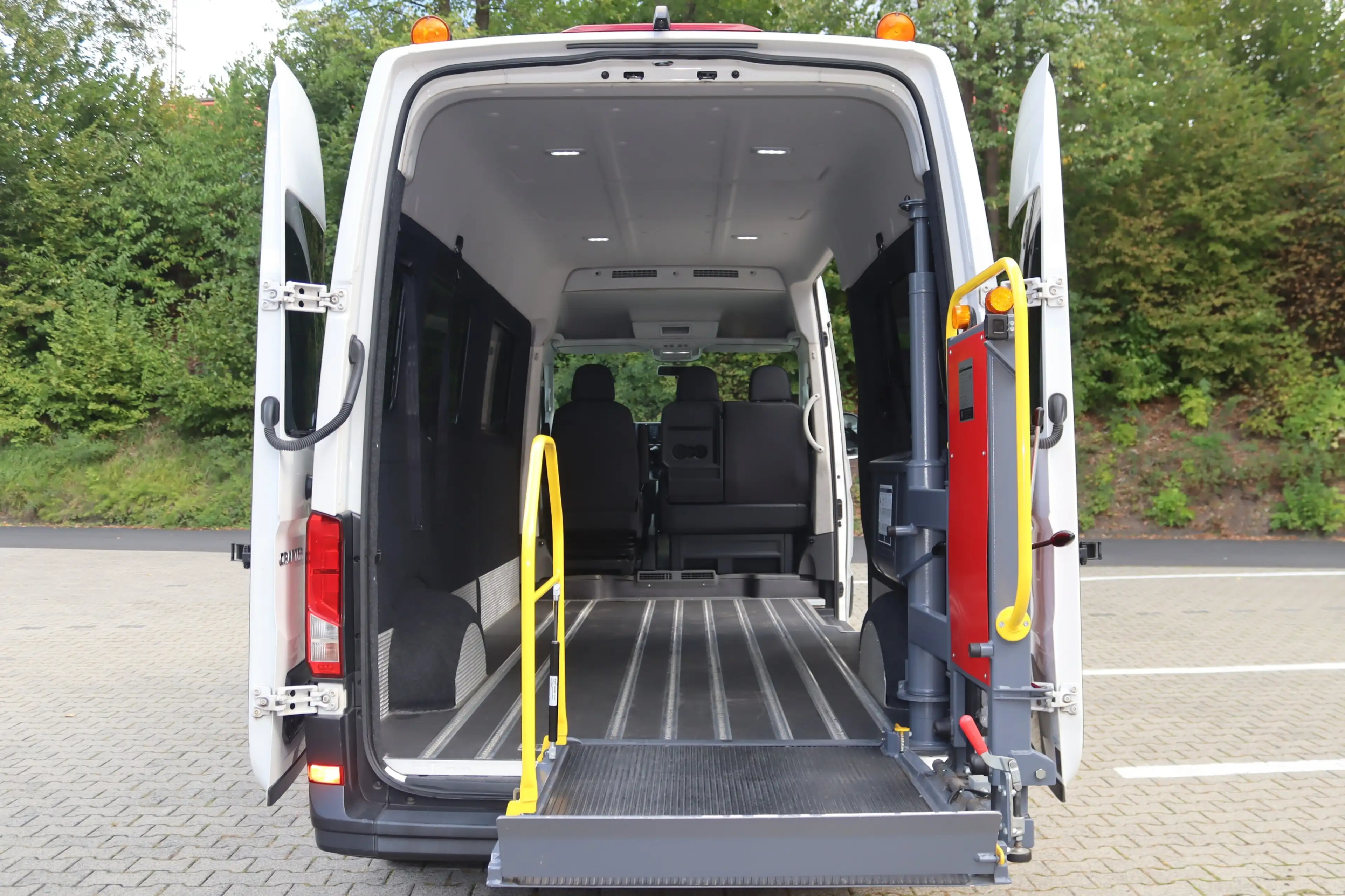 Volkswagen Crafter 2.0 TDI 35 lang Hochdach-LED-SHZ-ACC-KAM — photo 8