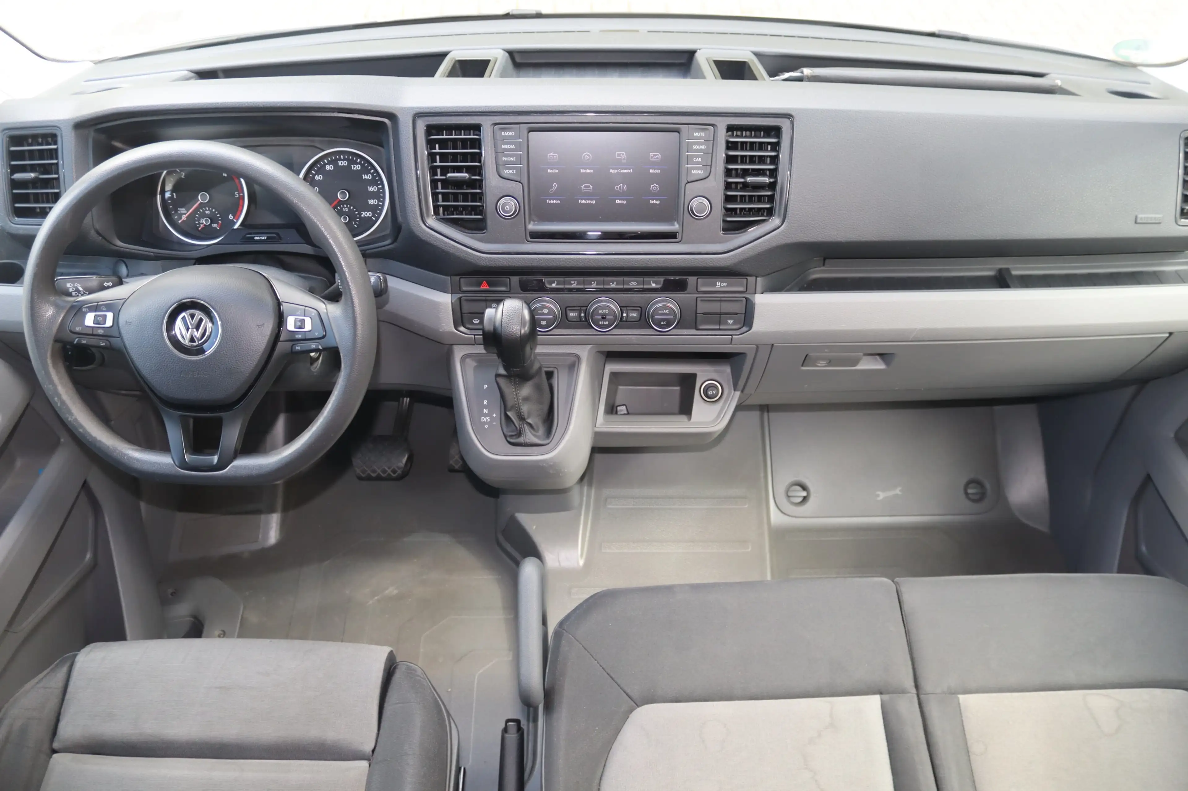 Volkswagen Crafter 2.0 TDI 35 lang Hochdach-LED-SHZ-ACC-KAM — photo 15