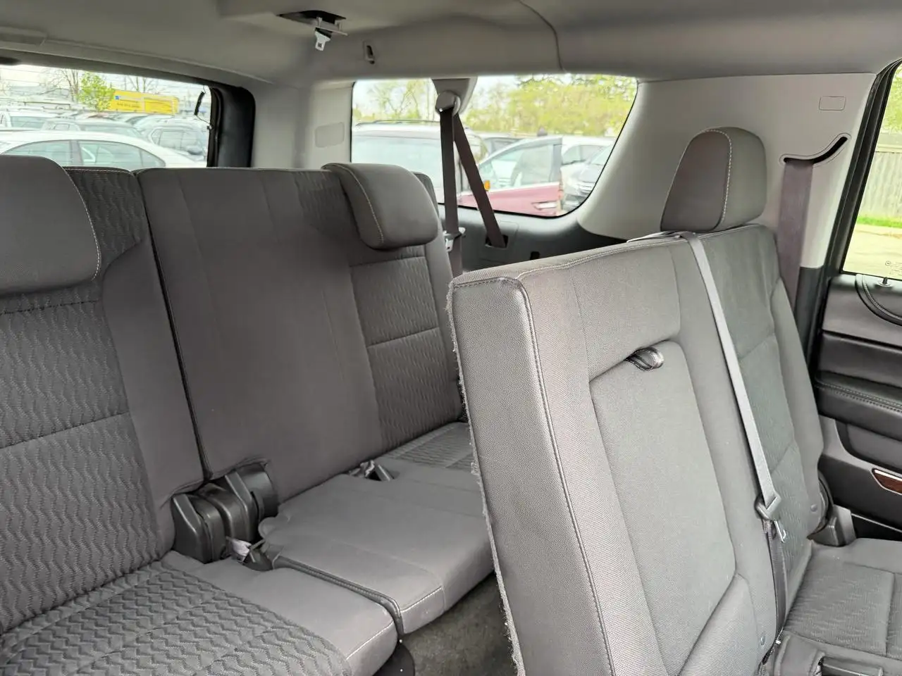 GMC Yukon снимка GMC Yukon
