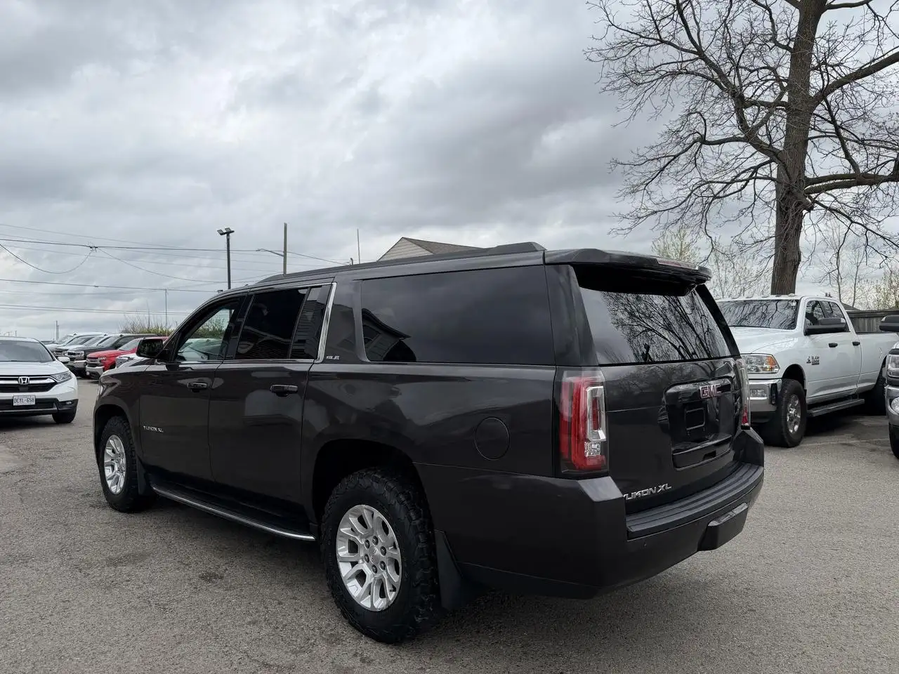 GMC Yukon снимка GMC Yukon