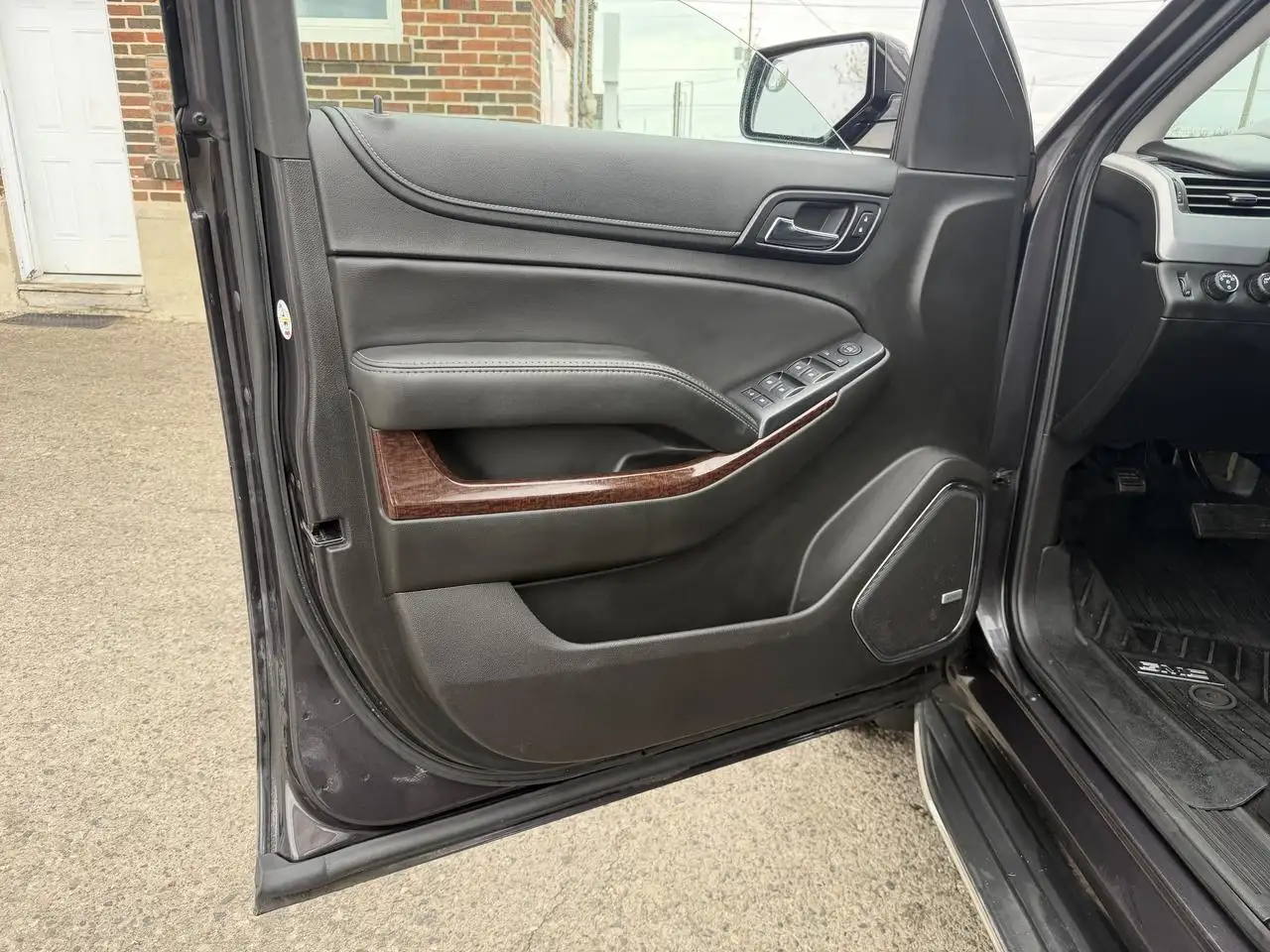 GMC Yukon снимка GMC Yukon