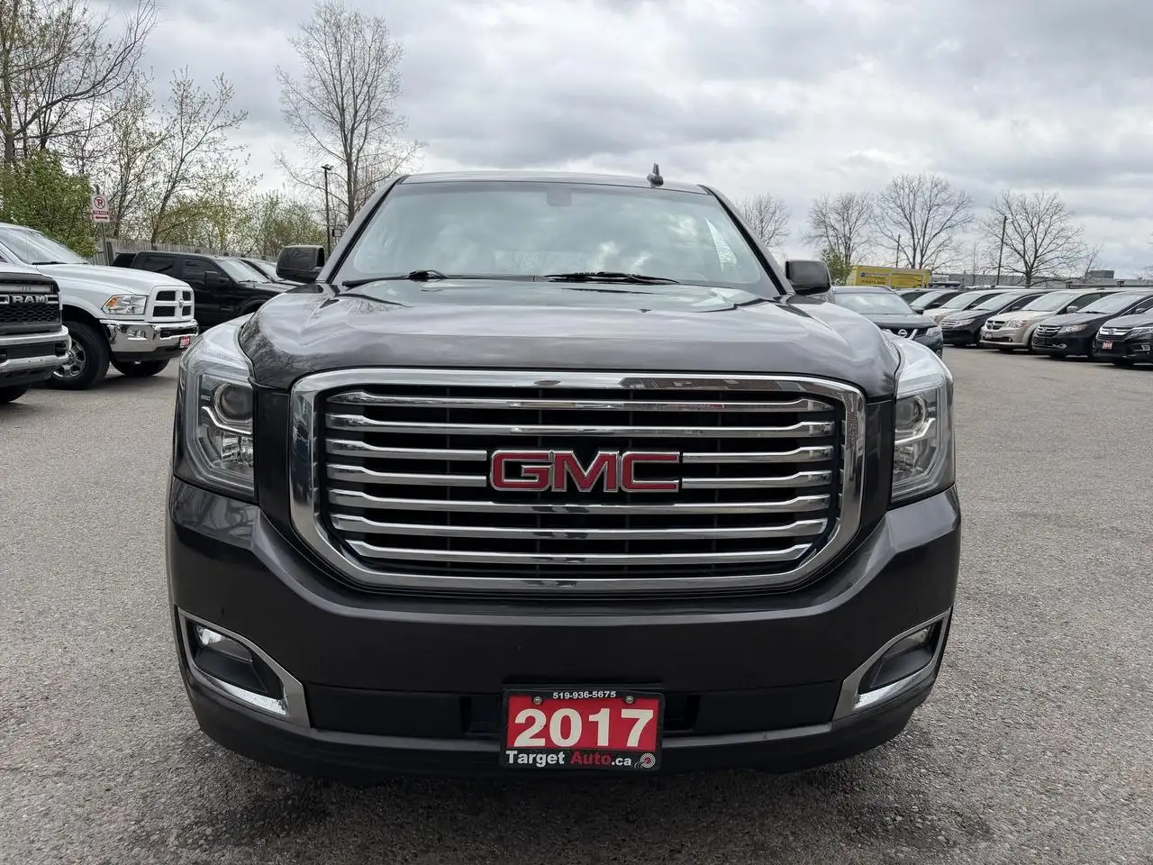 GMC Yukon снимка GMC Yukon