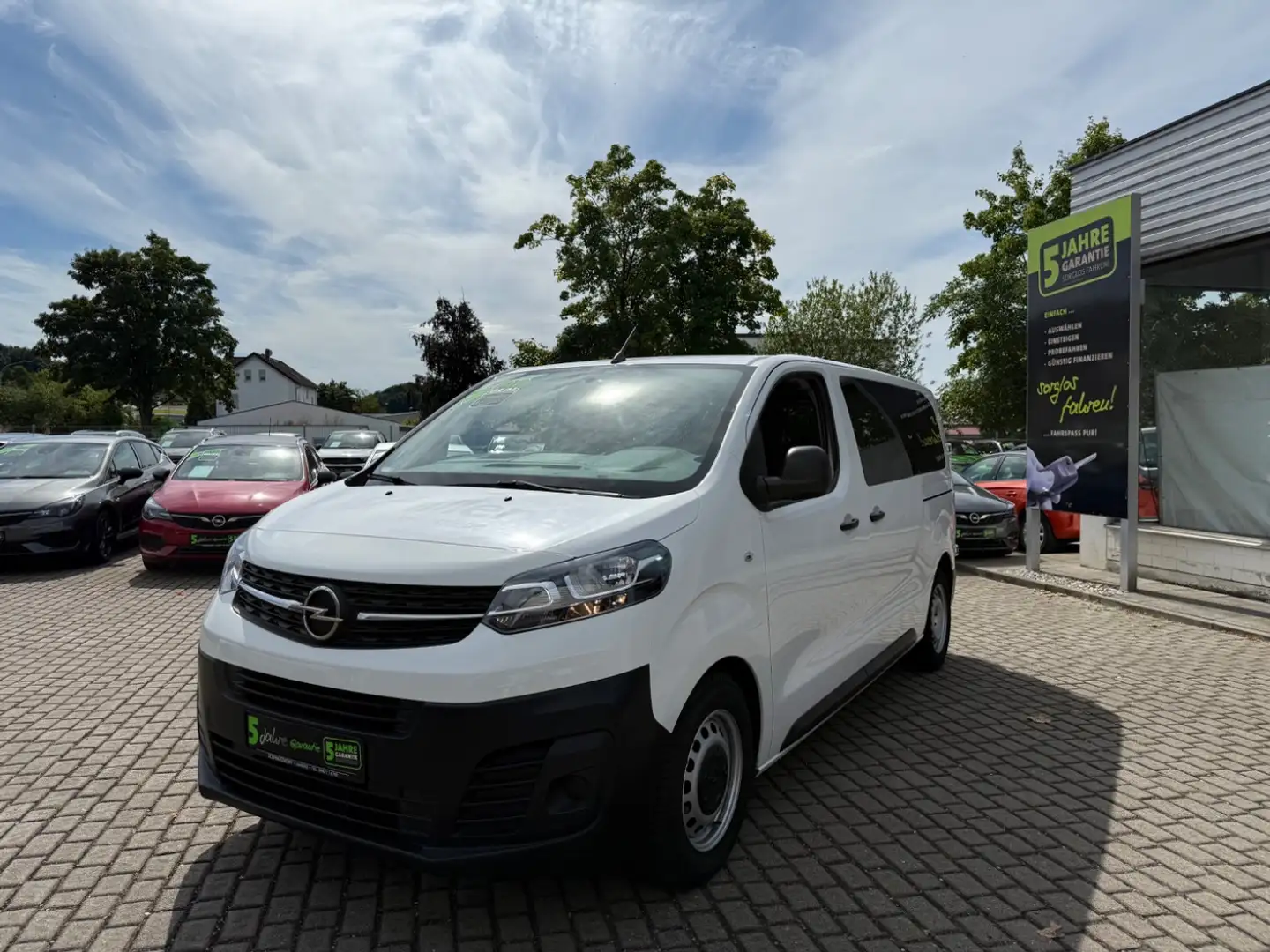 Opel Vivaro Kombi 1.5D Rückfahrkamera,Parkpilot Weiß - 2