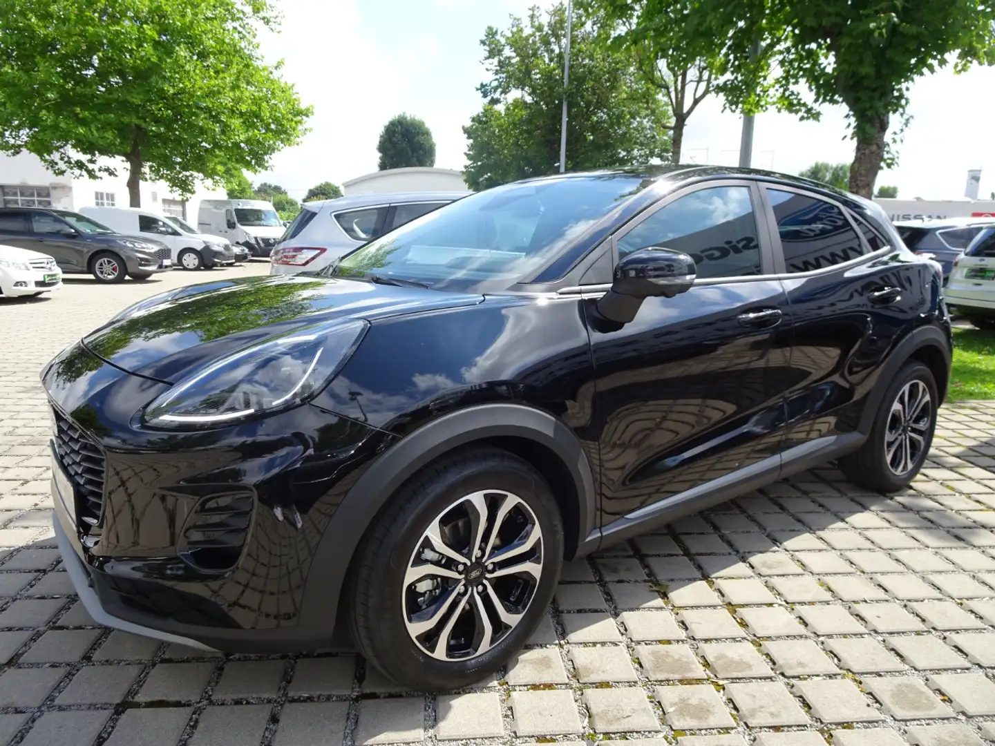 Ford Puma 1.0L Titanium *NEUES MODELL* NAVI*LED*SHZ Schwarz - 2