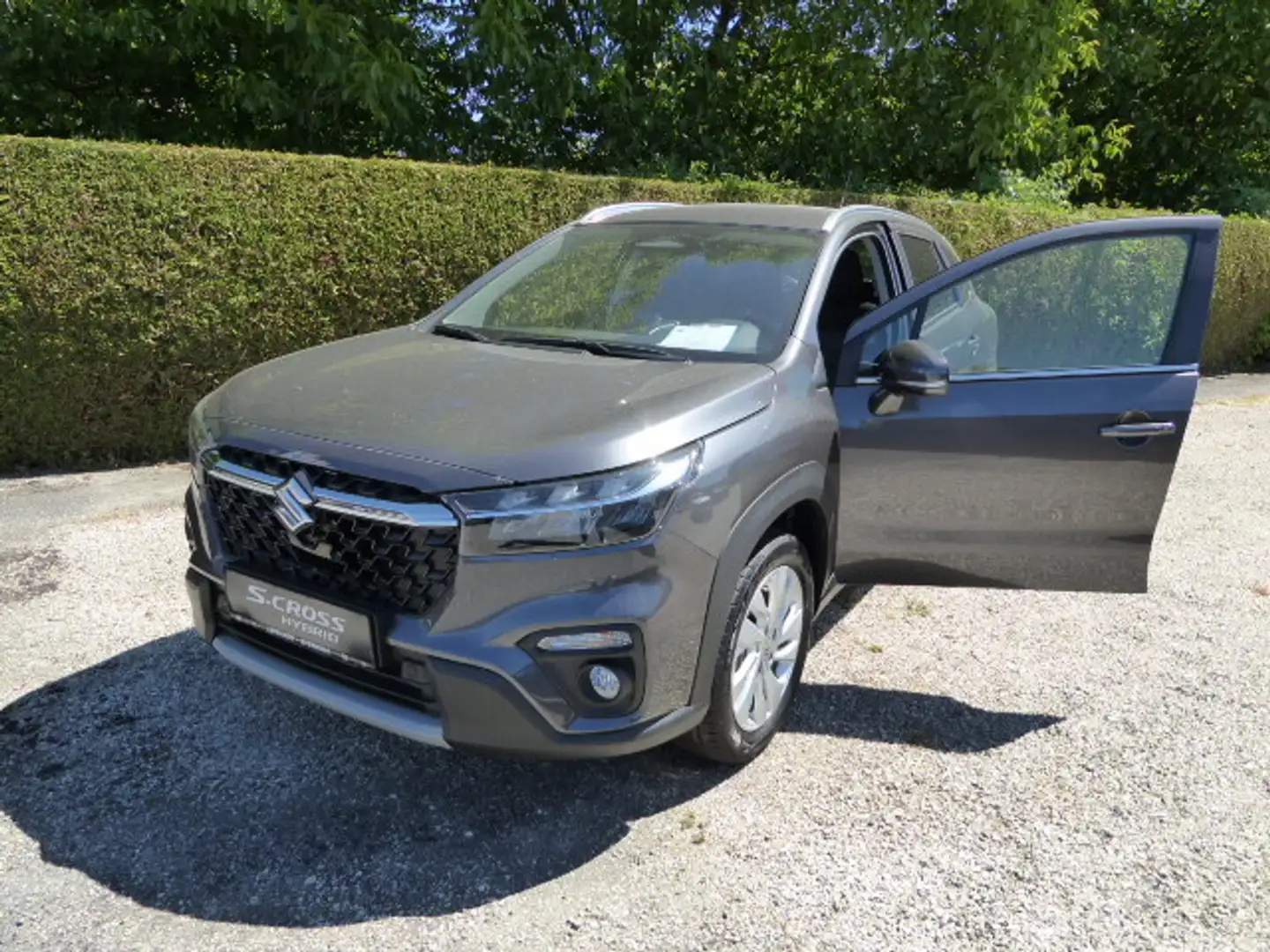 Suzuki S-Cross 1,4 Hybrid ALLGRIP shine Grau - 1