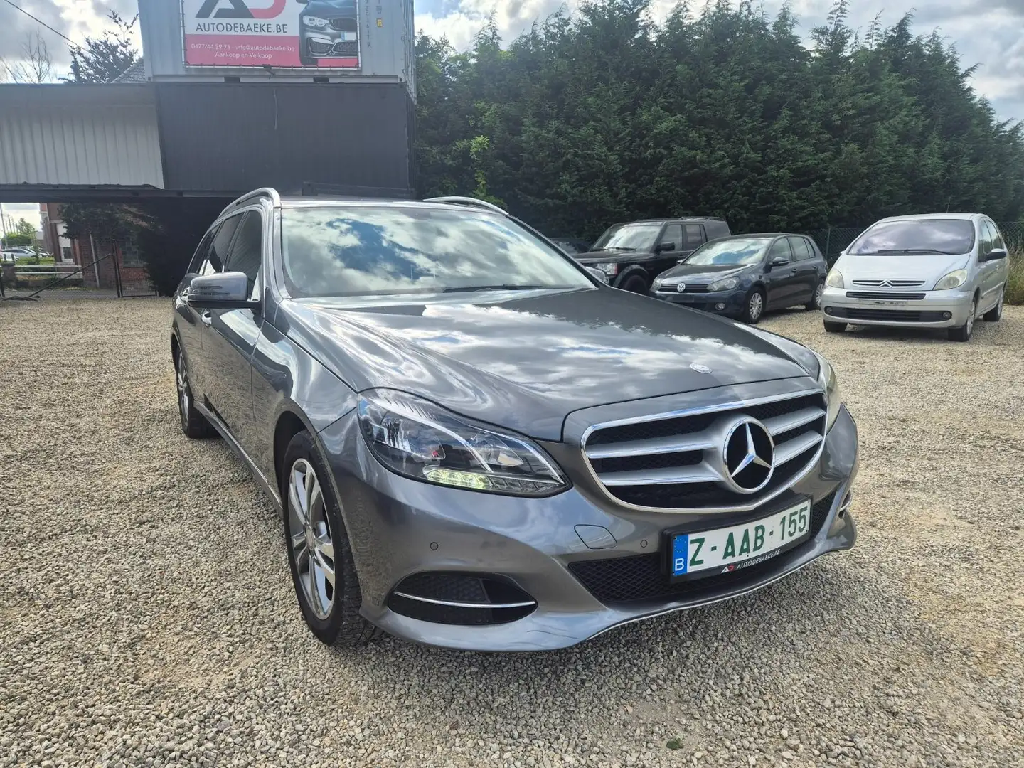 Mercedes-Benz E 200 Avantgarde / EURO 6b / LED / CRUISE / PDC Grey - 2